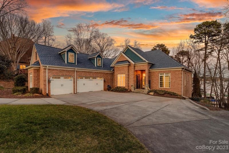 8065 Bay Pointe, Denver, NC - 5 beds, 5 baths, 5,193 sqft - $1,999,999