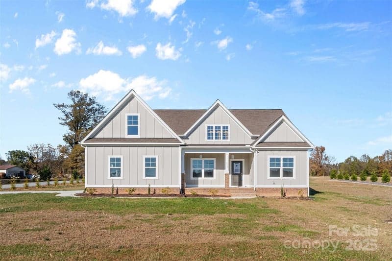 220 Lawyers, Monroe, NC - 4 beds, 3 baths, 2,458 sqft - $599,000
