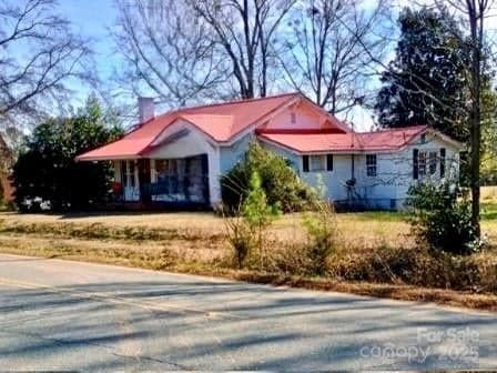 115 Baker, Jefferson, SC - 3 beds, 2 baths, 1,560 sqft - $119,000