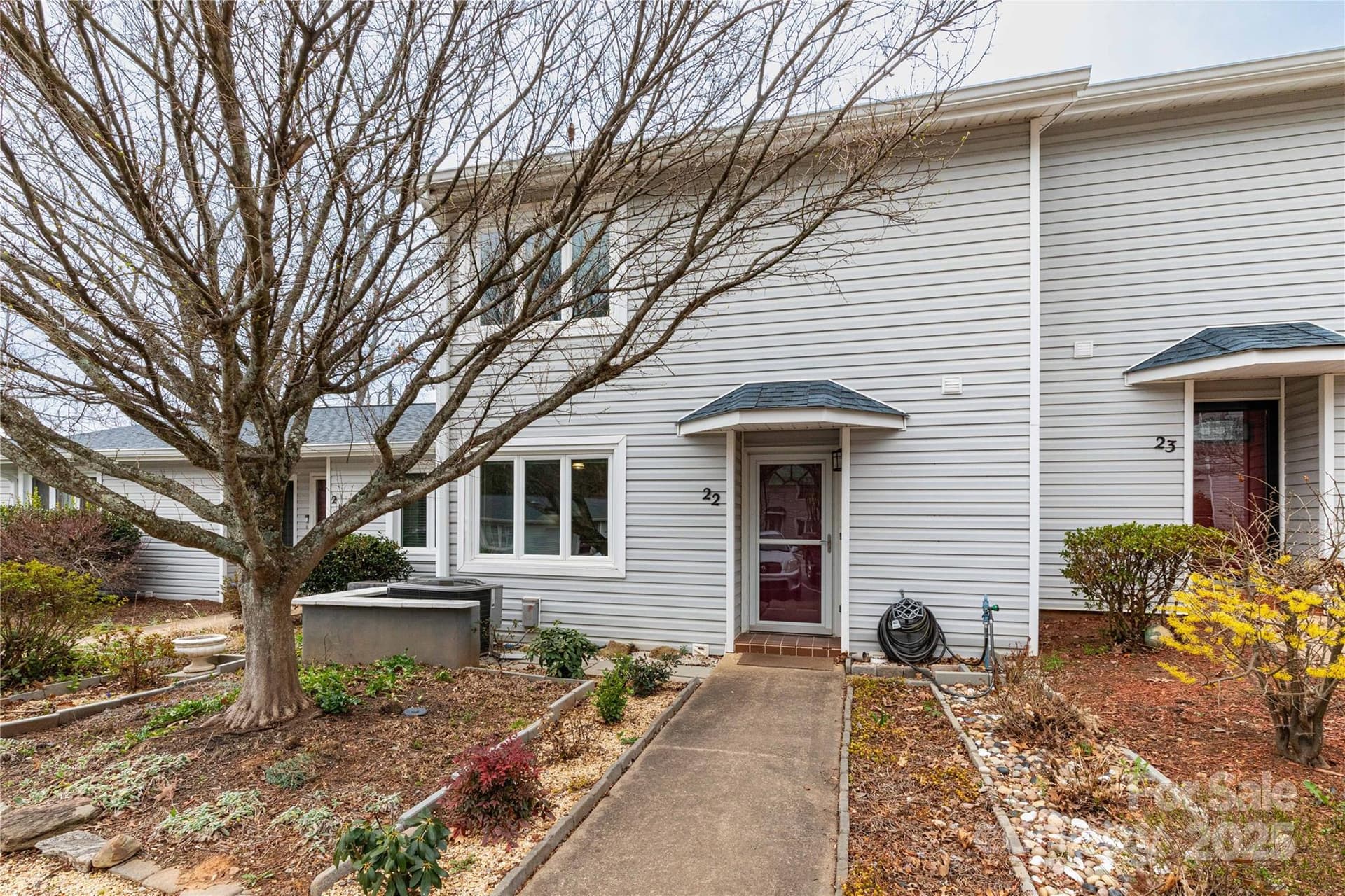 22 Hollybrook - Image 1