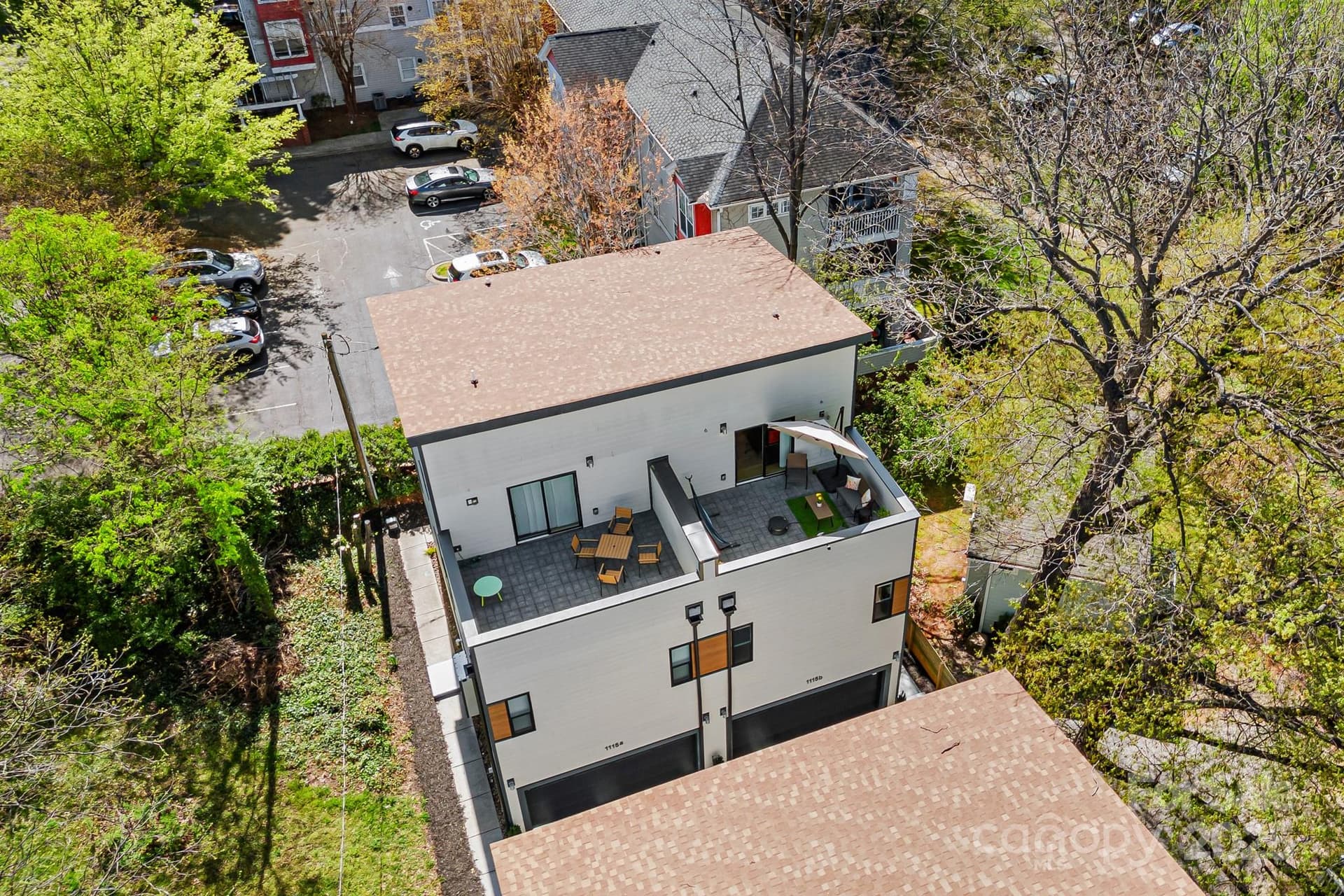 1115 Greenleaf B - Image 1