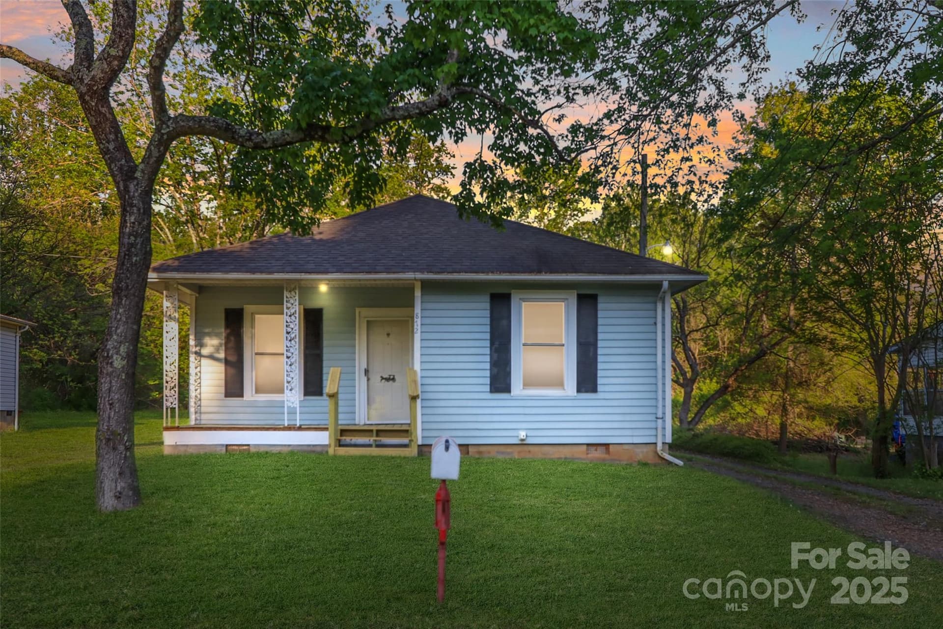 872 Wellman - Image 1