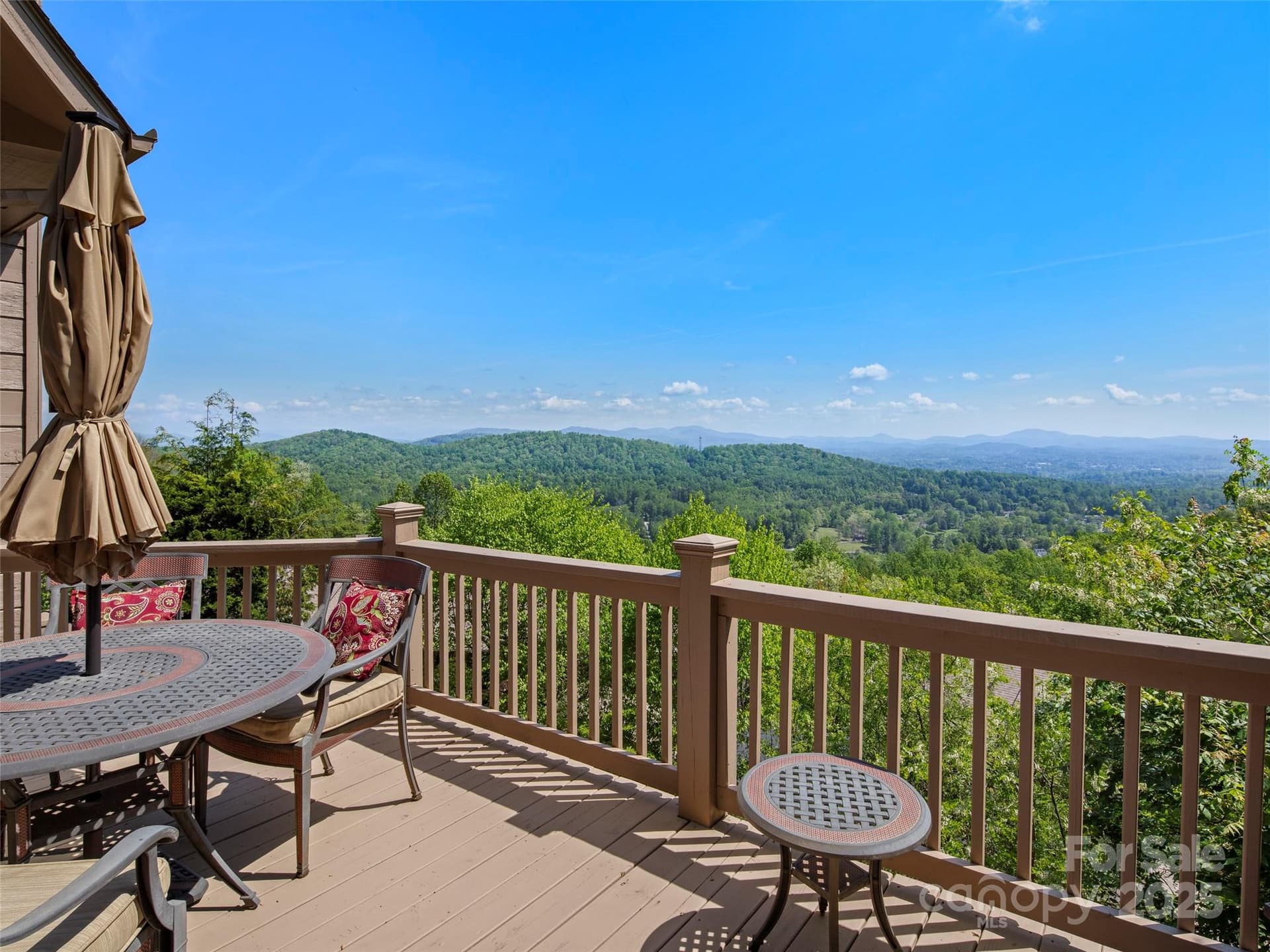 167 Country Ridge - Image 1