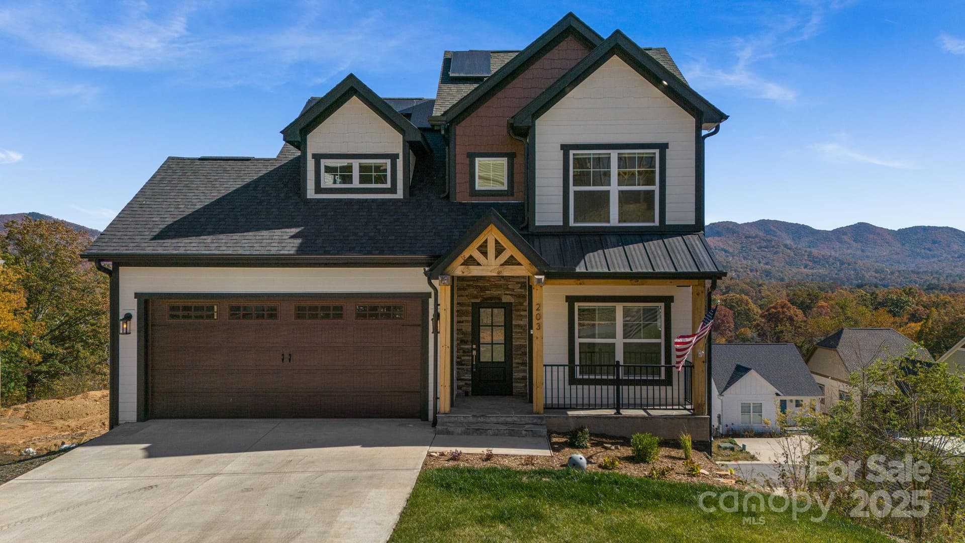 203 Boleyn - Image 1