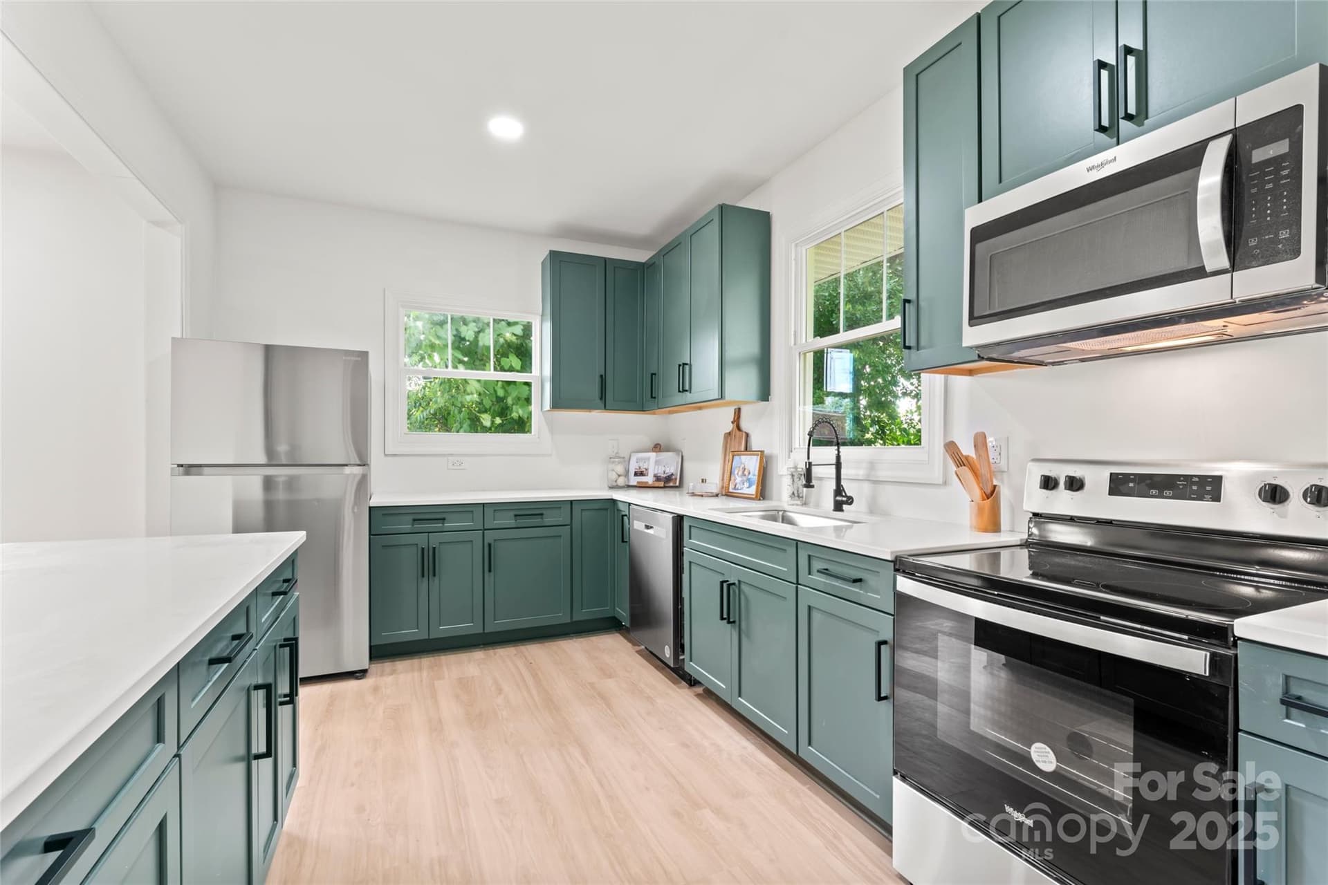 815 Second - Image 1