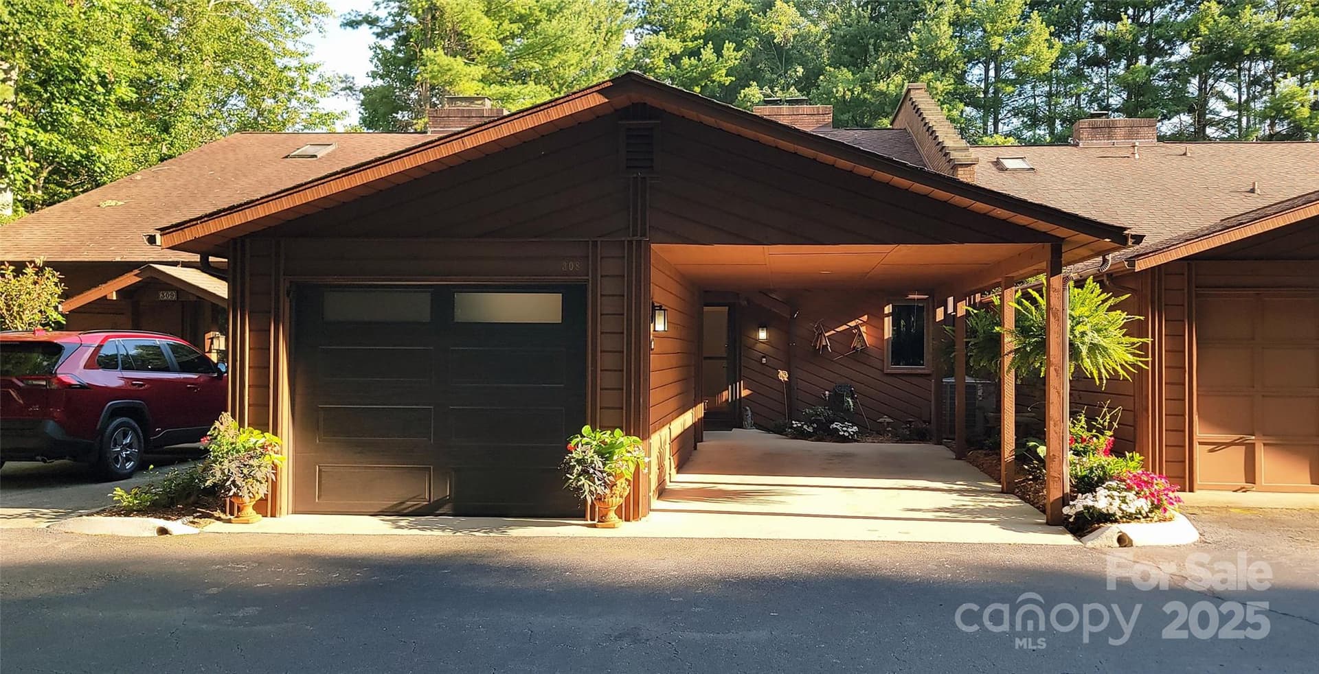 308 Woodfield - Image 1