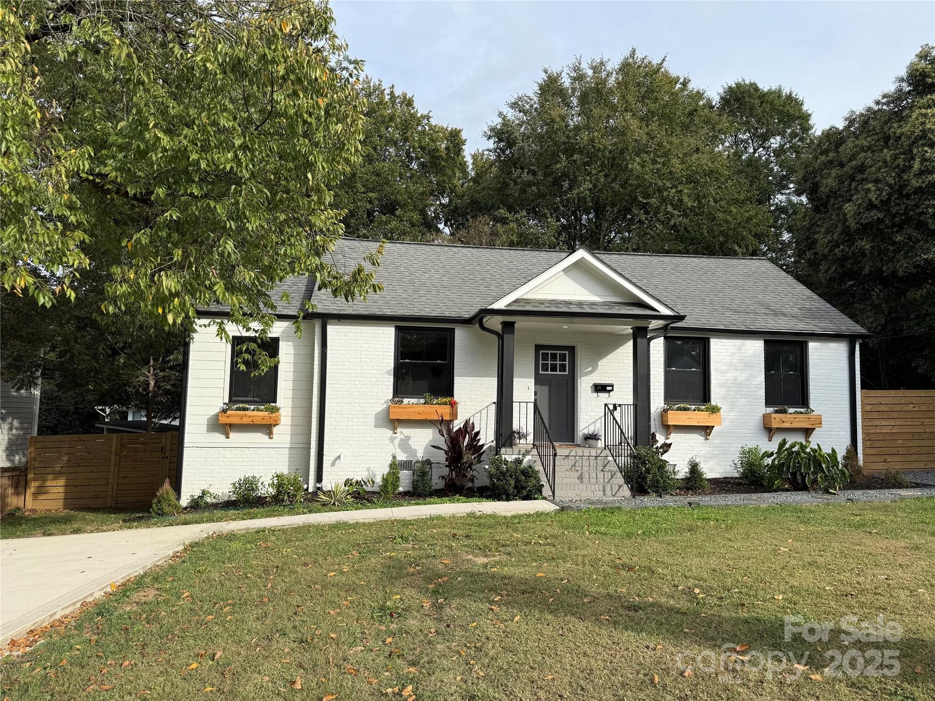 2114 Thurmond - Image 1