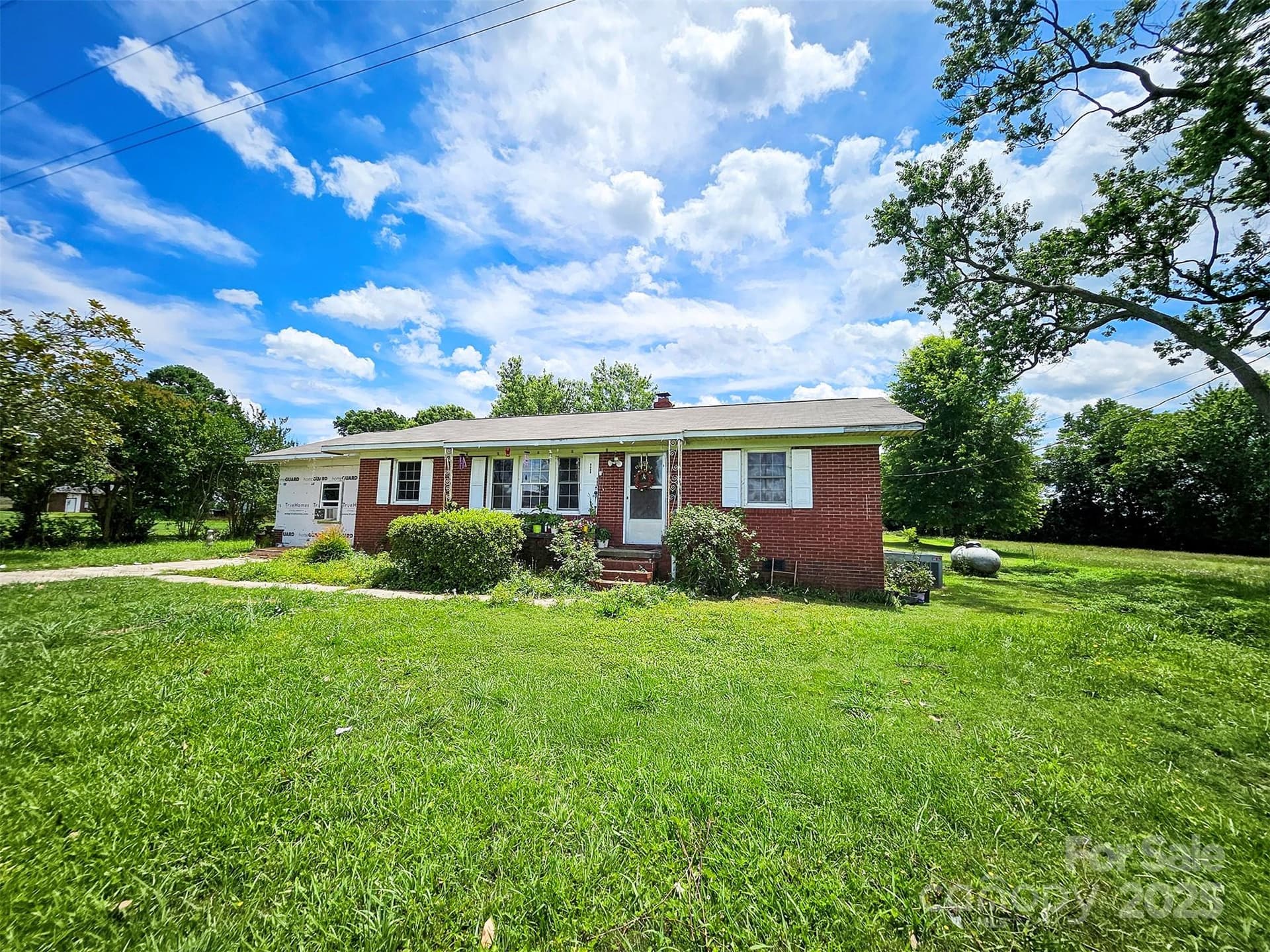 1050 Old Peachland - Image 1