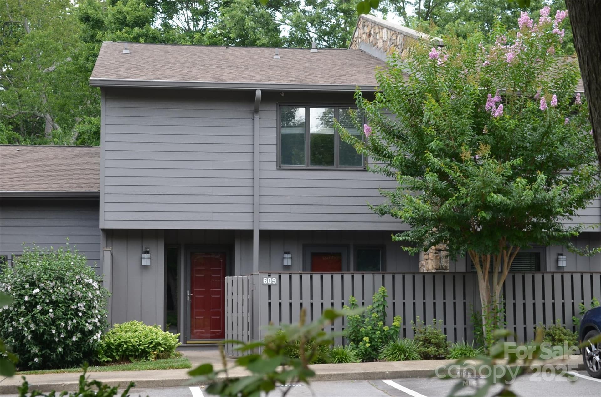 609 Crowfields - Image 1