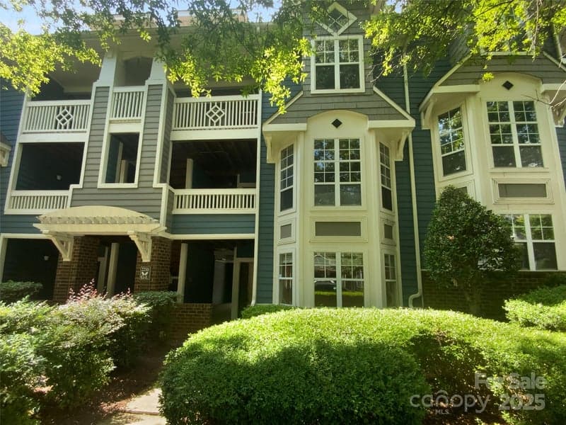 2210 Sumner Green H, Charlotte, NC - 1 bed, 1 bath, 550 sqft - $254,000