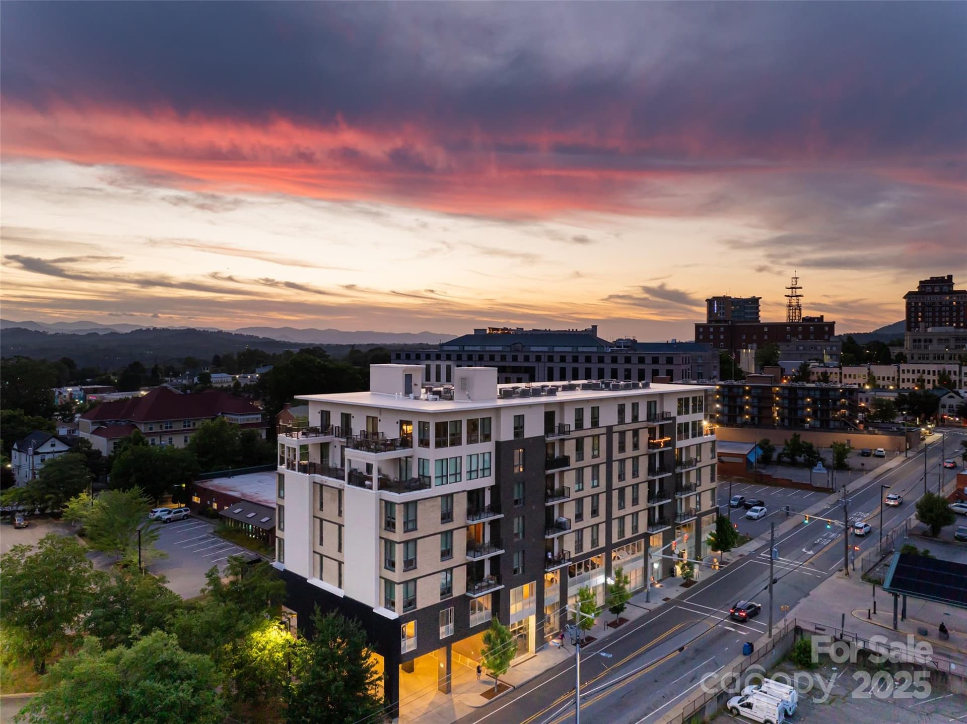 45 Asheland 402 - Image 1