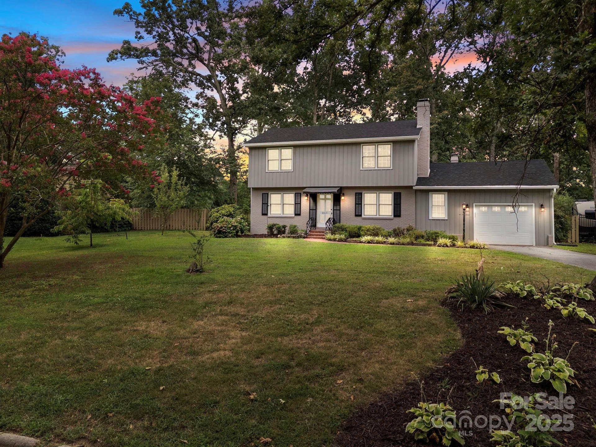 241 Stonewall - Image 1