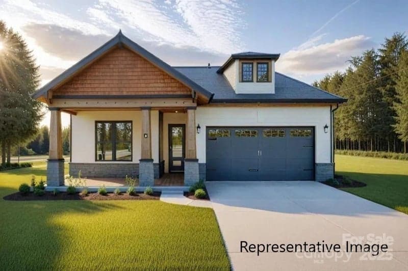 20397 Queens, Cornelius, NC - 4 beds, 3 baths, 2,806 sqft - $1,050,000