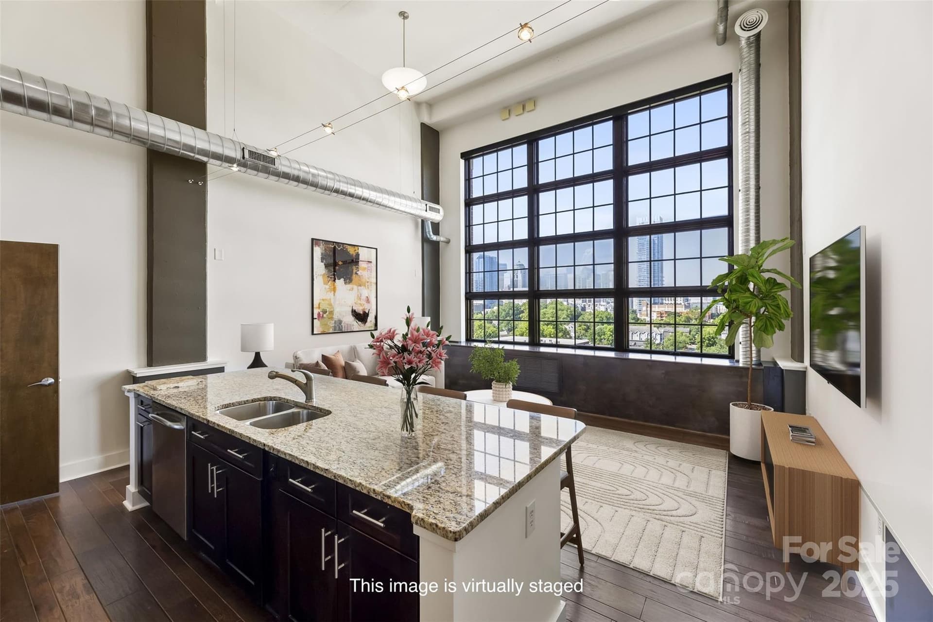 715 Graham 604 - Image 1