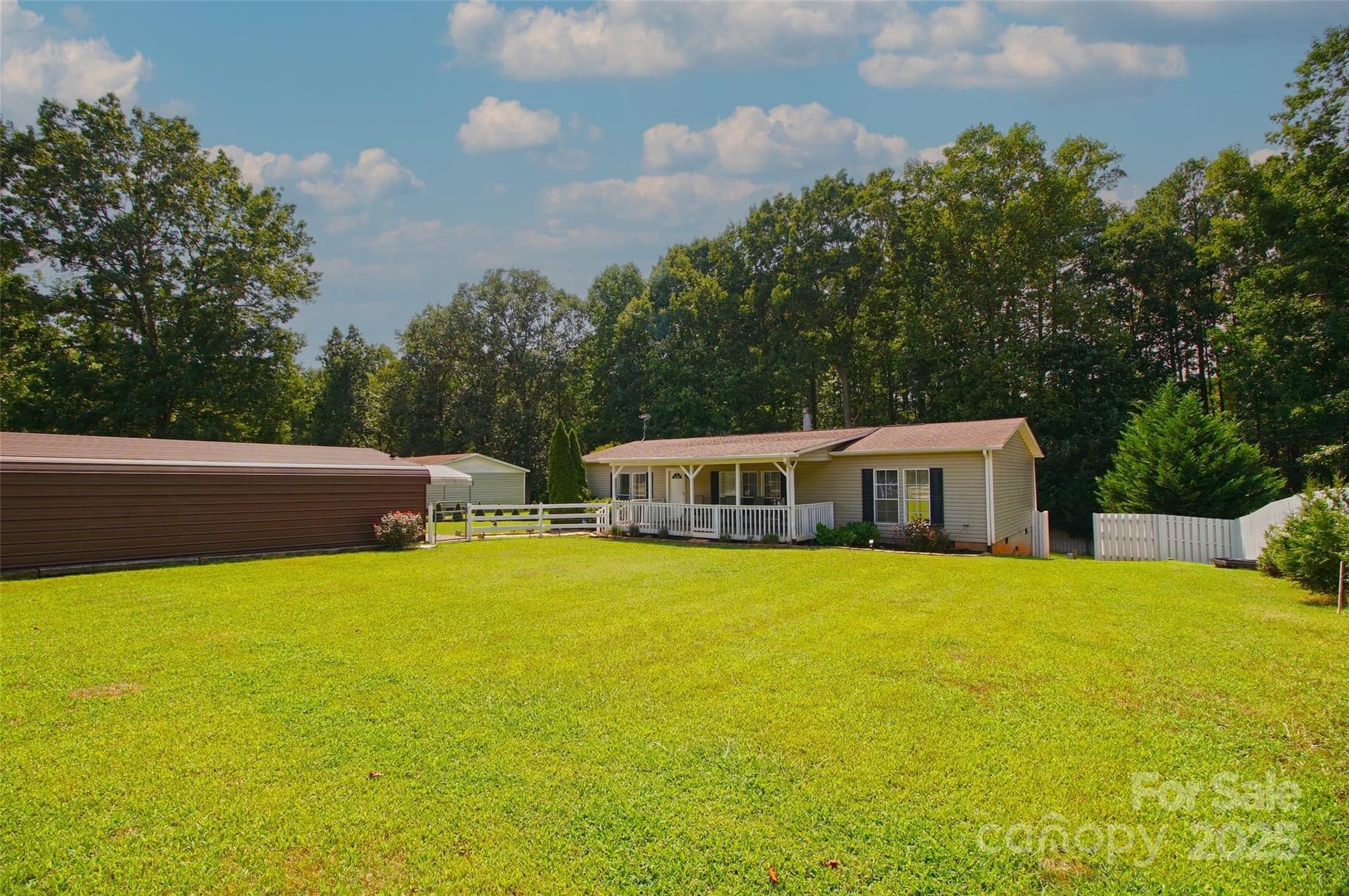 7010 Executive - Image 1