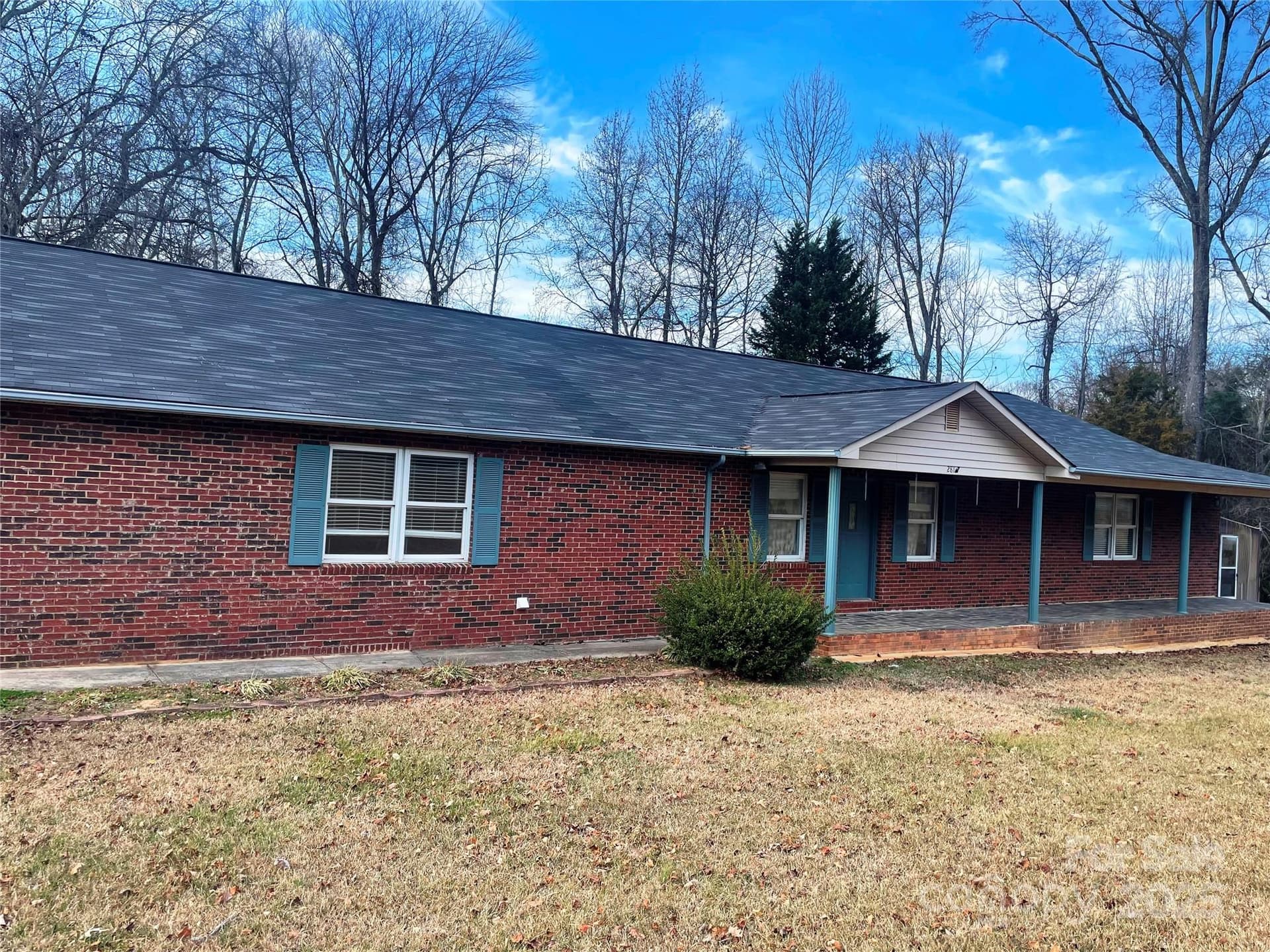 281 Schoolside - Image 1