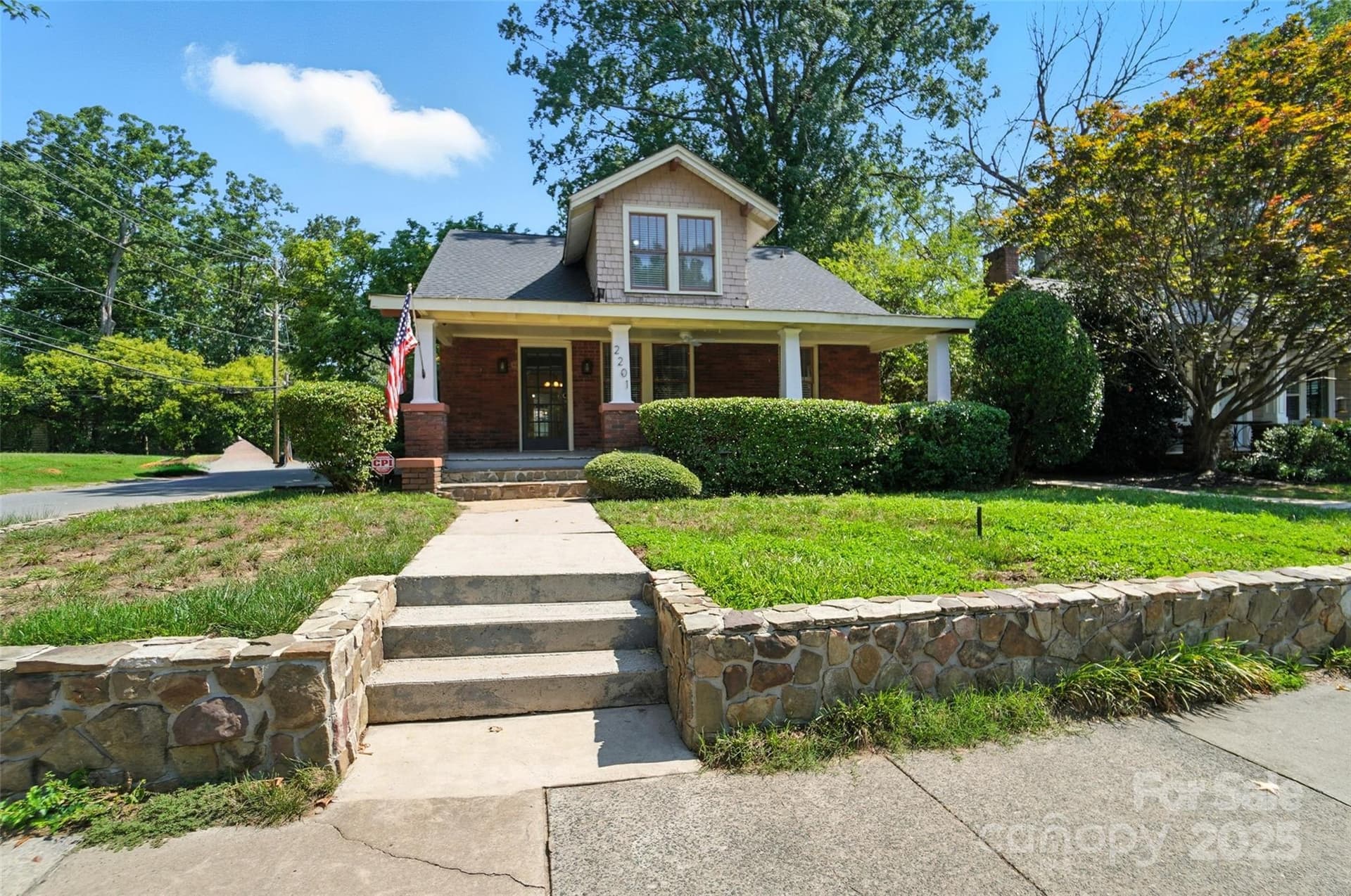 2201 Commonwealth - Image 1