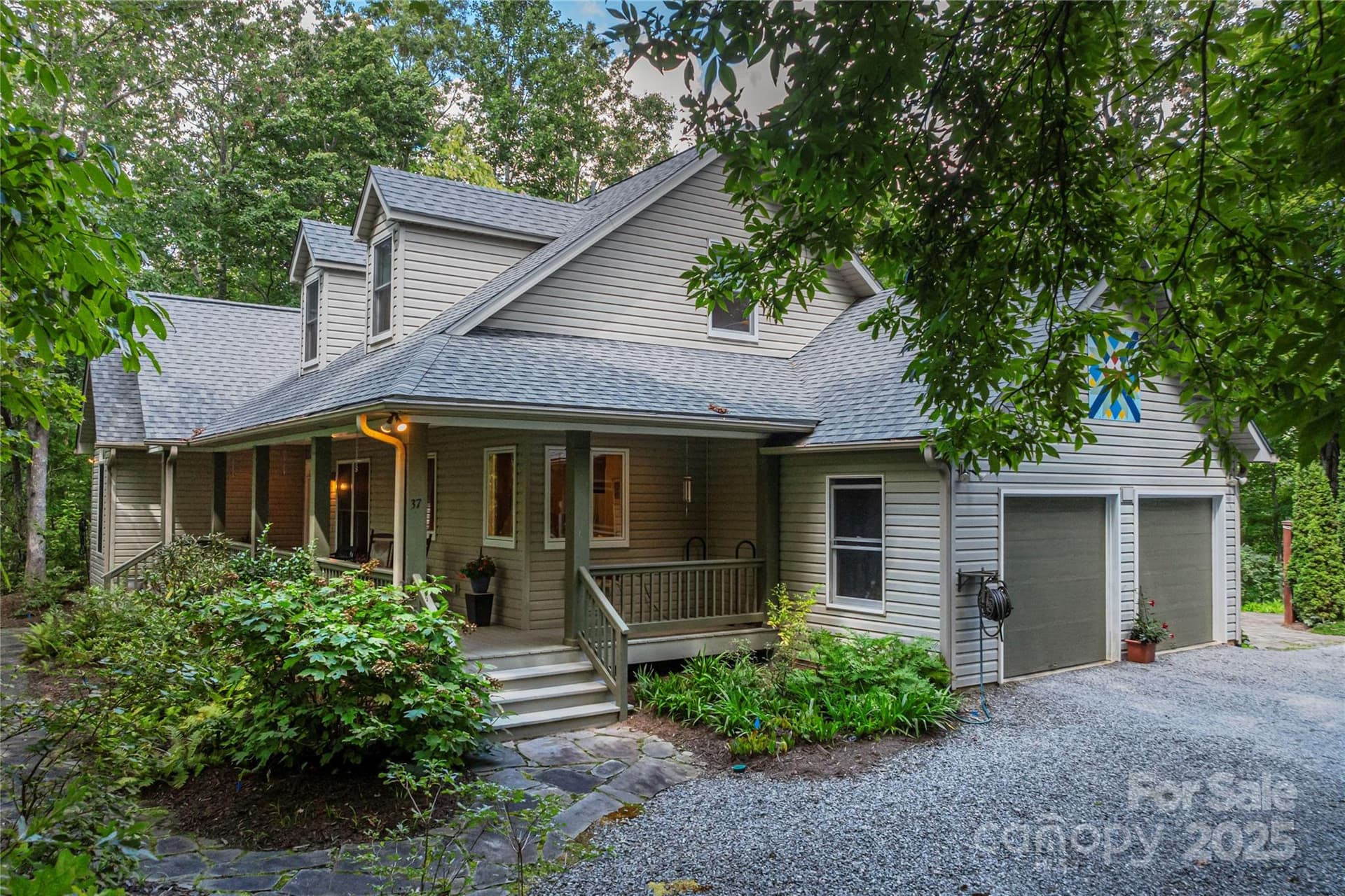 37 Wood Robin - Image 1