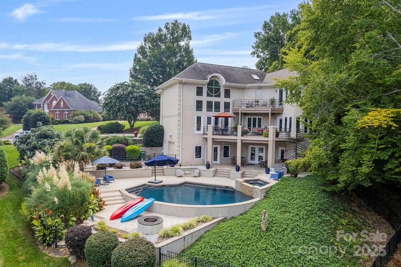 3131 Channel View, Belmont, NC - 5 beds, 5 baths, 5,158 sqft - $1,900,000
