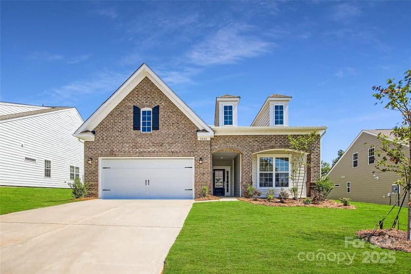 2844 Morning Song, Lancaster, SC - 3 beds, 3 baths, 2,425 sqft - $429,999