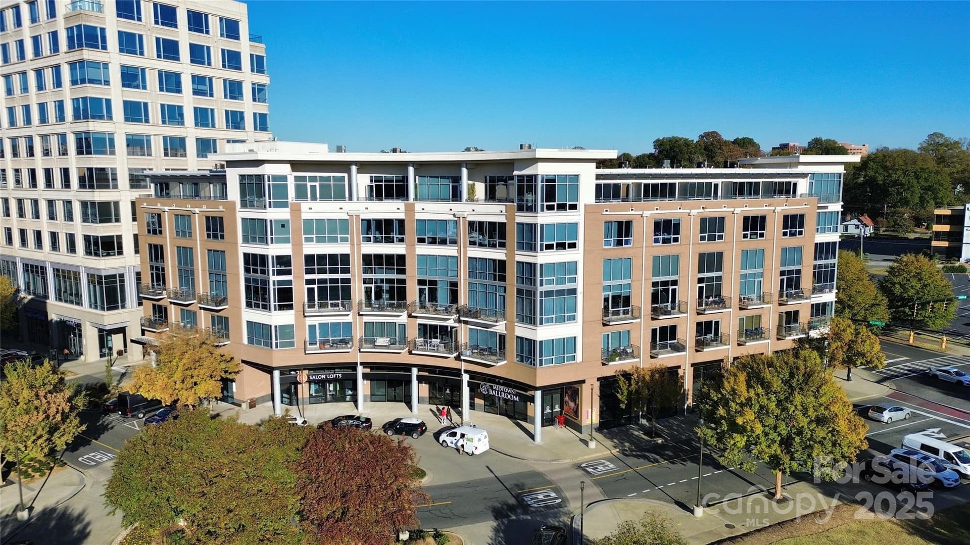 1133 Metropolitan 606 - Image 1