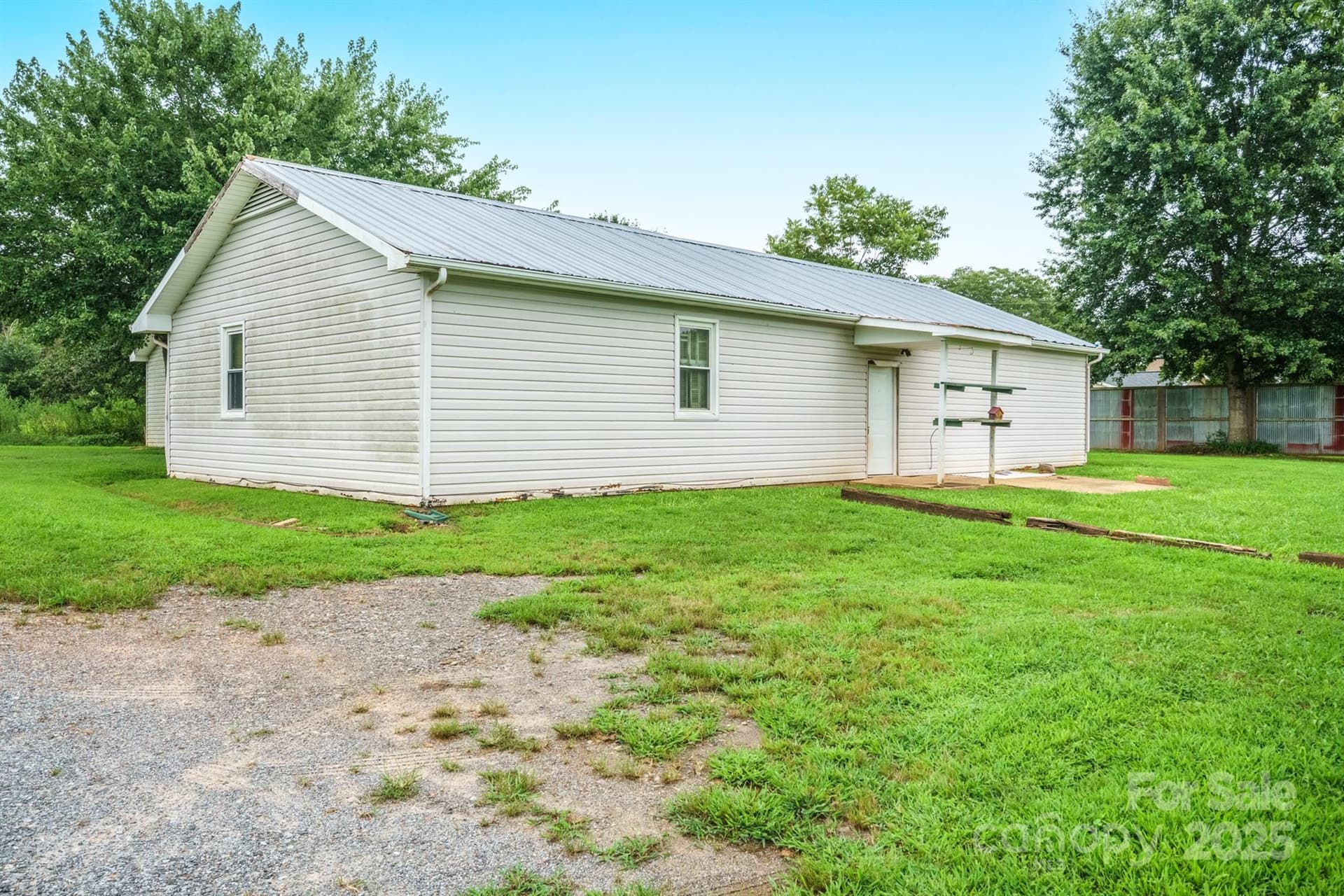 3450 Polkville - Image 1