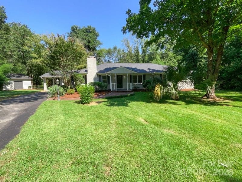 711 Forest, Rock Hill, SC - 3 beds, 2 baths, 2,233 sqft - $385,000