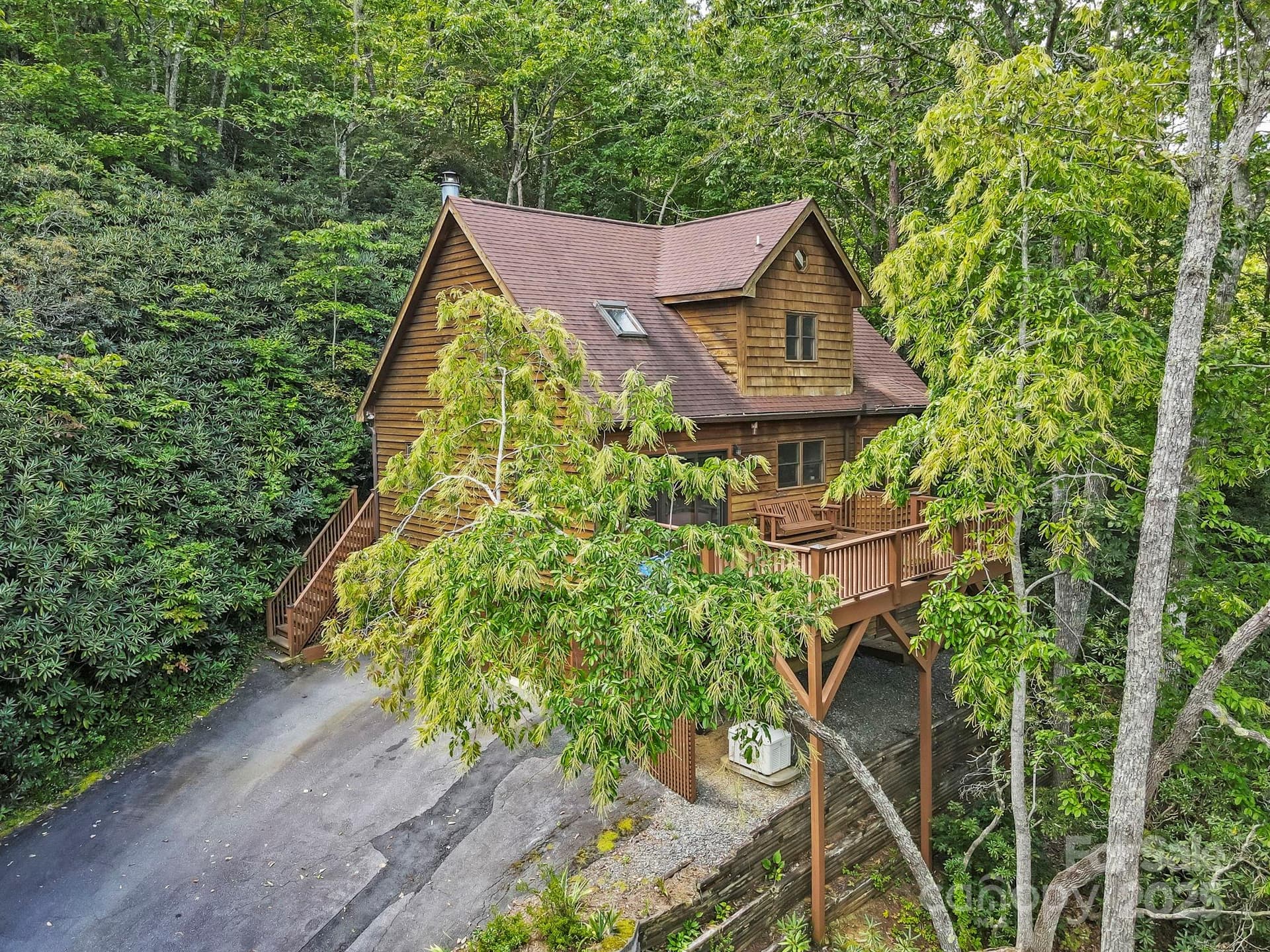 169 Hilltop - Image 1