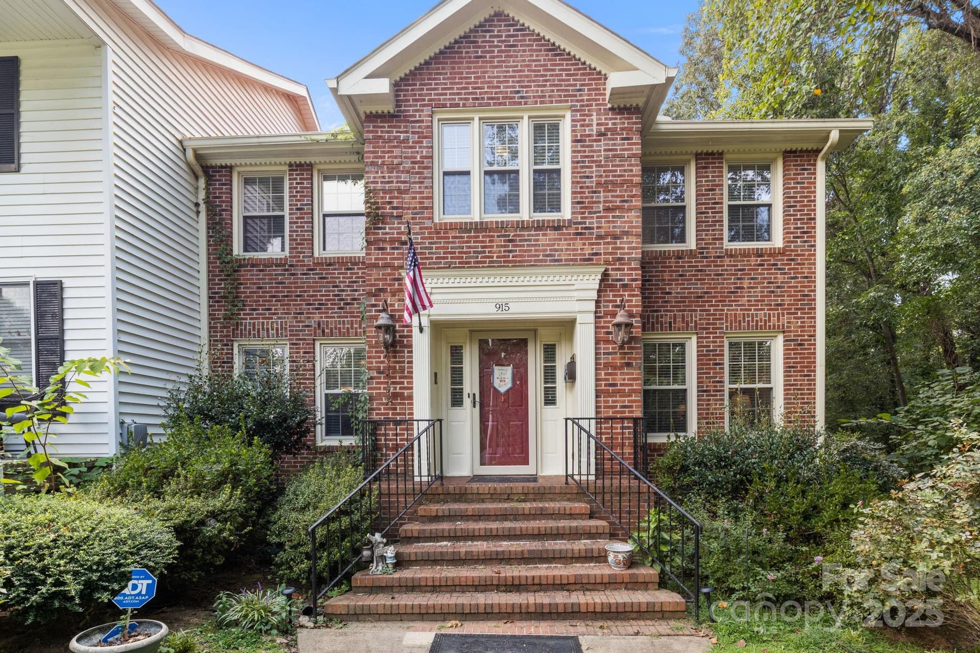 915 Sprucewood - Image 1