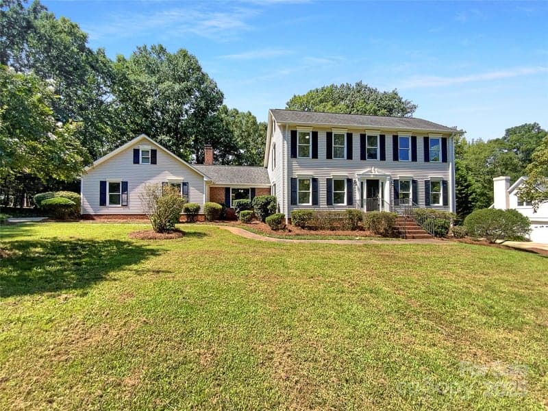 1871 Tara, Lancaster, SC - 5 beds, 3 baths, 2,596 sqft - $438,000