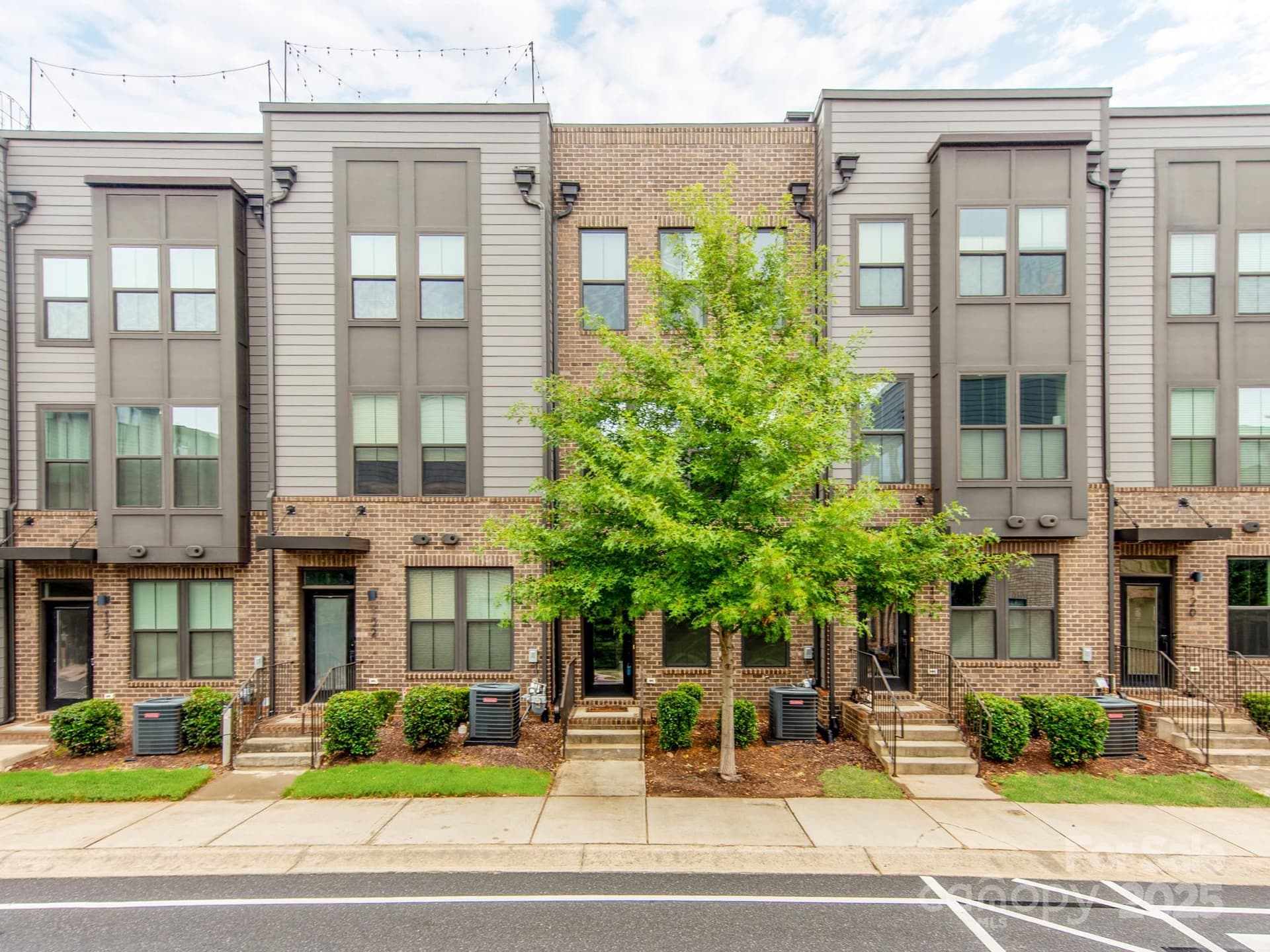 128 Music Hall - Image 1