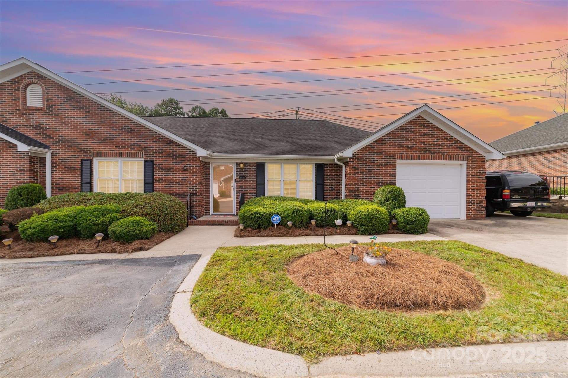 1678 Union - Image 1