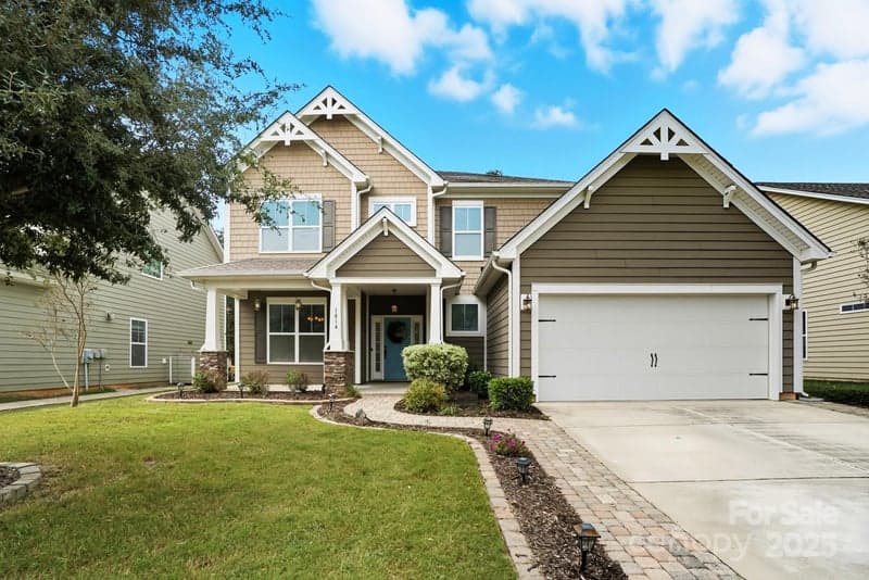 1814 Larkspur, Tega Cay, SC - 4 beds, 4 baths, 3,436 sqft - $650,000