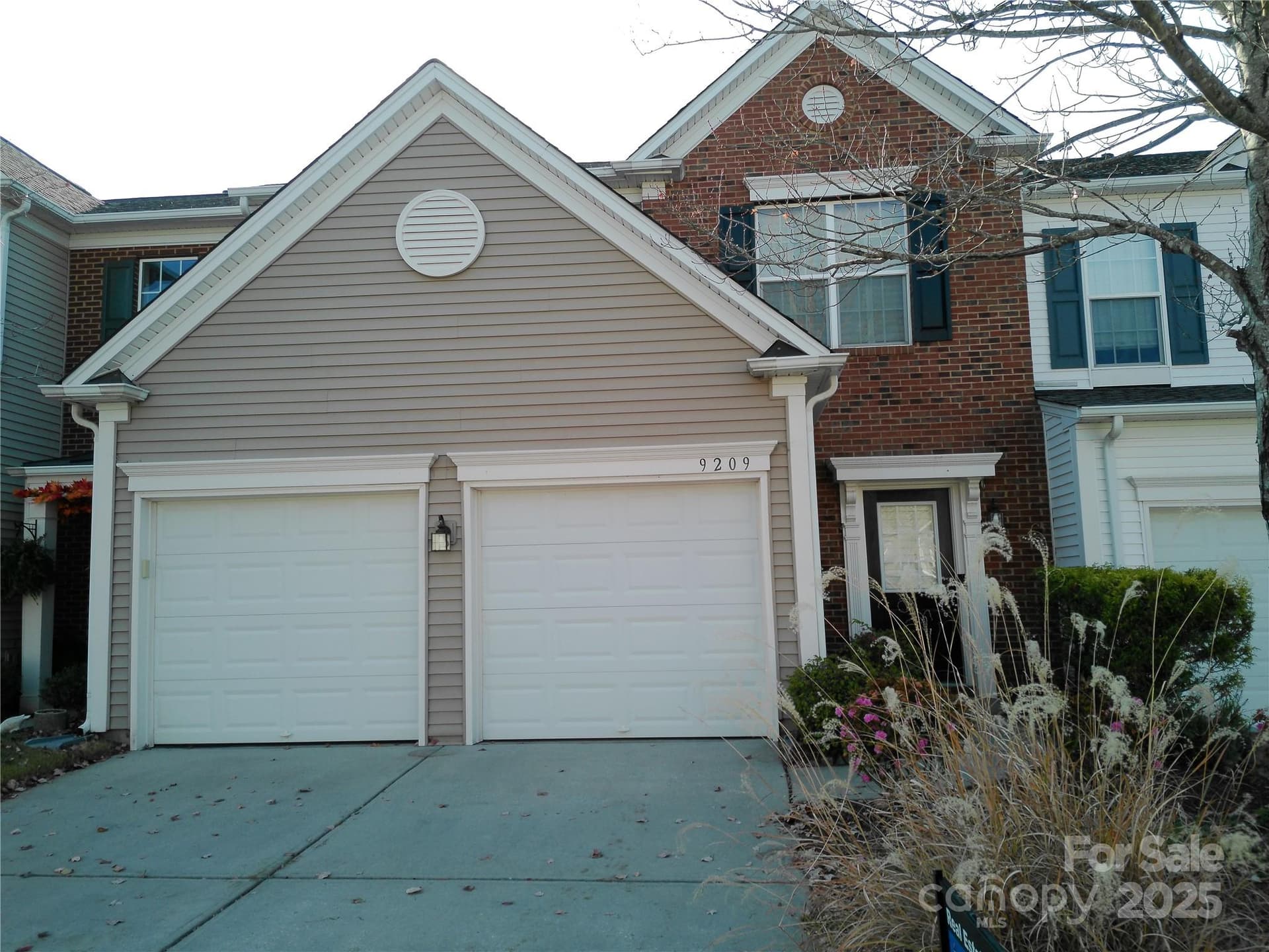 9209 Mcalwaine Preserve - Image 1