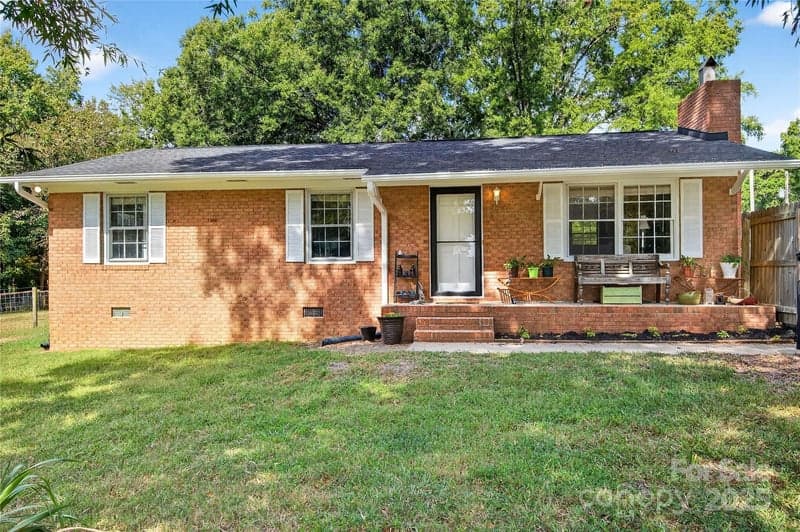 205 Airport, Monroe, NC - 3 beds, 2 baths, 1,062 sqft - $699,500