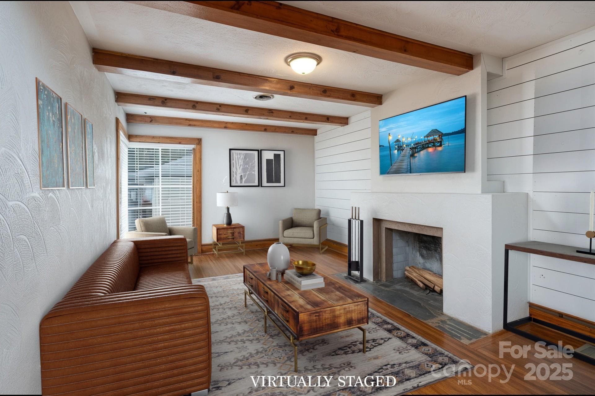 745 Carolyn - Image 1