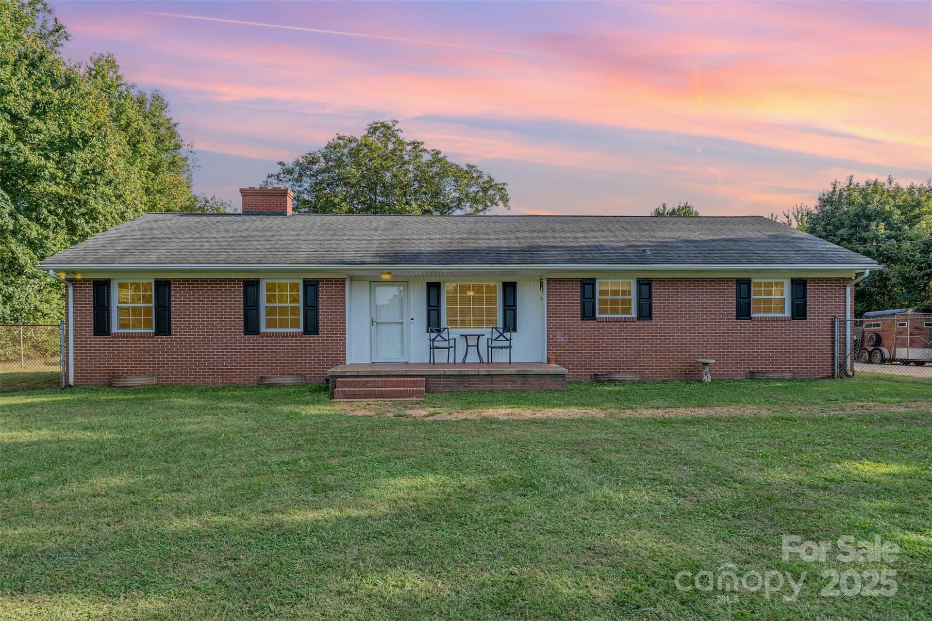 2135 Nc 152 - Image 1