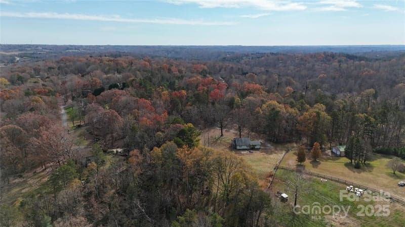 204 Bonaire, Rutherfordton, NC - 3 beds, 2 baths, 1,092 sqft - $162,500