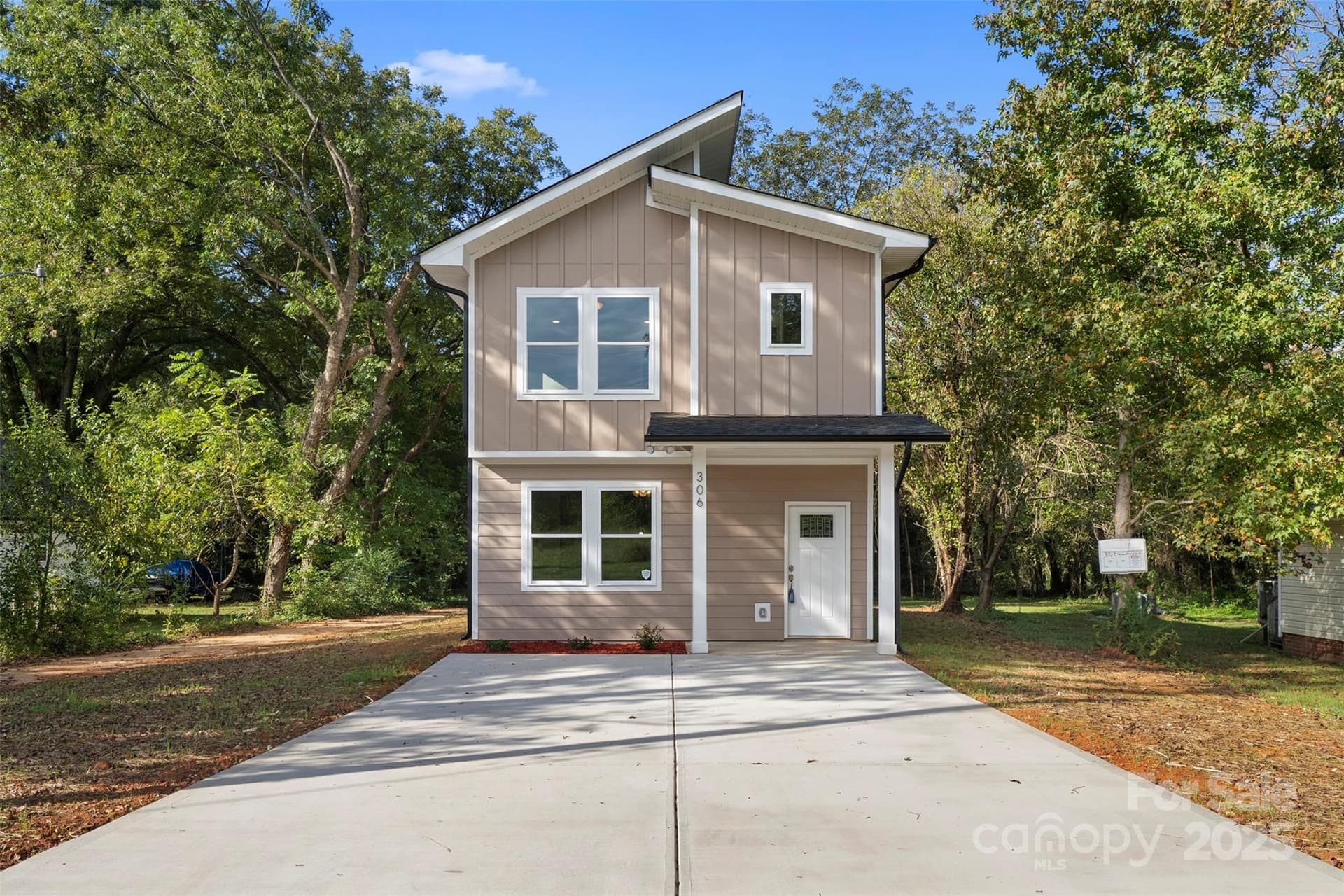 306 HENDERSON - Image 1