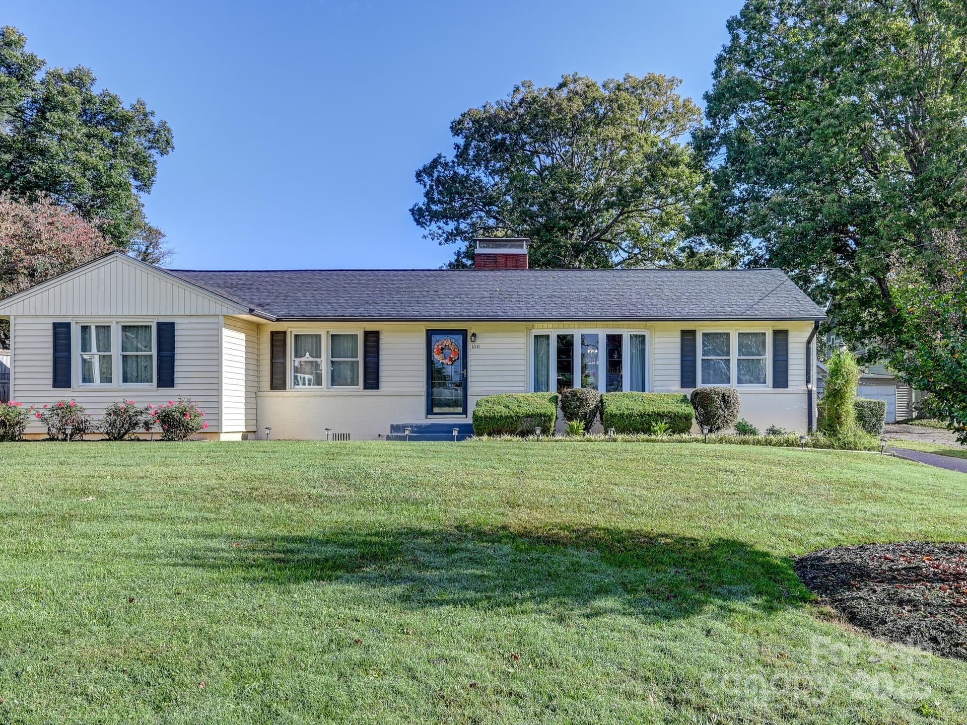 100 Onteora - Image 1