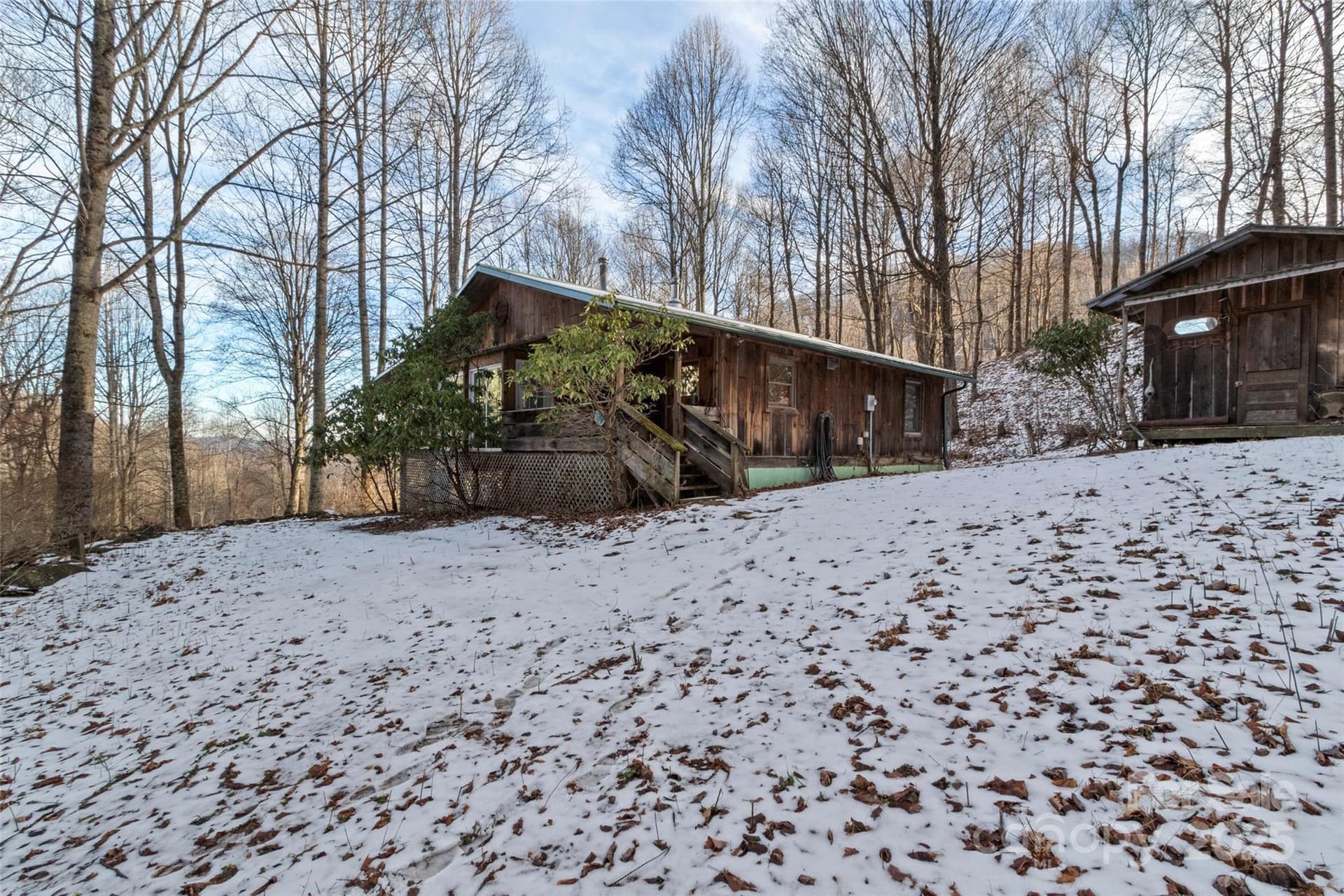1571 Roaring Fork - Image 1