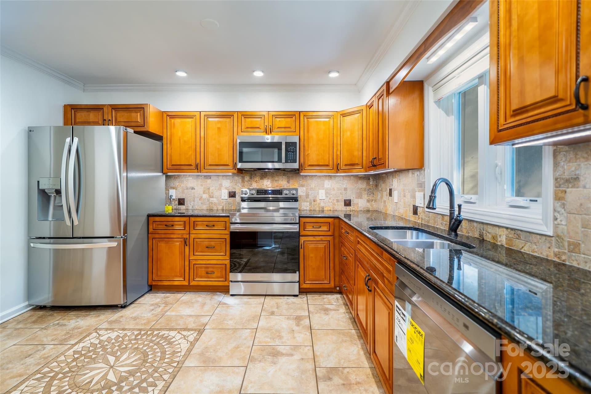 12 Pebble Creek - Image 1