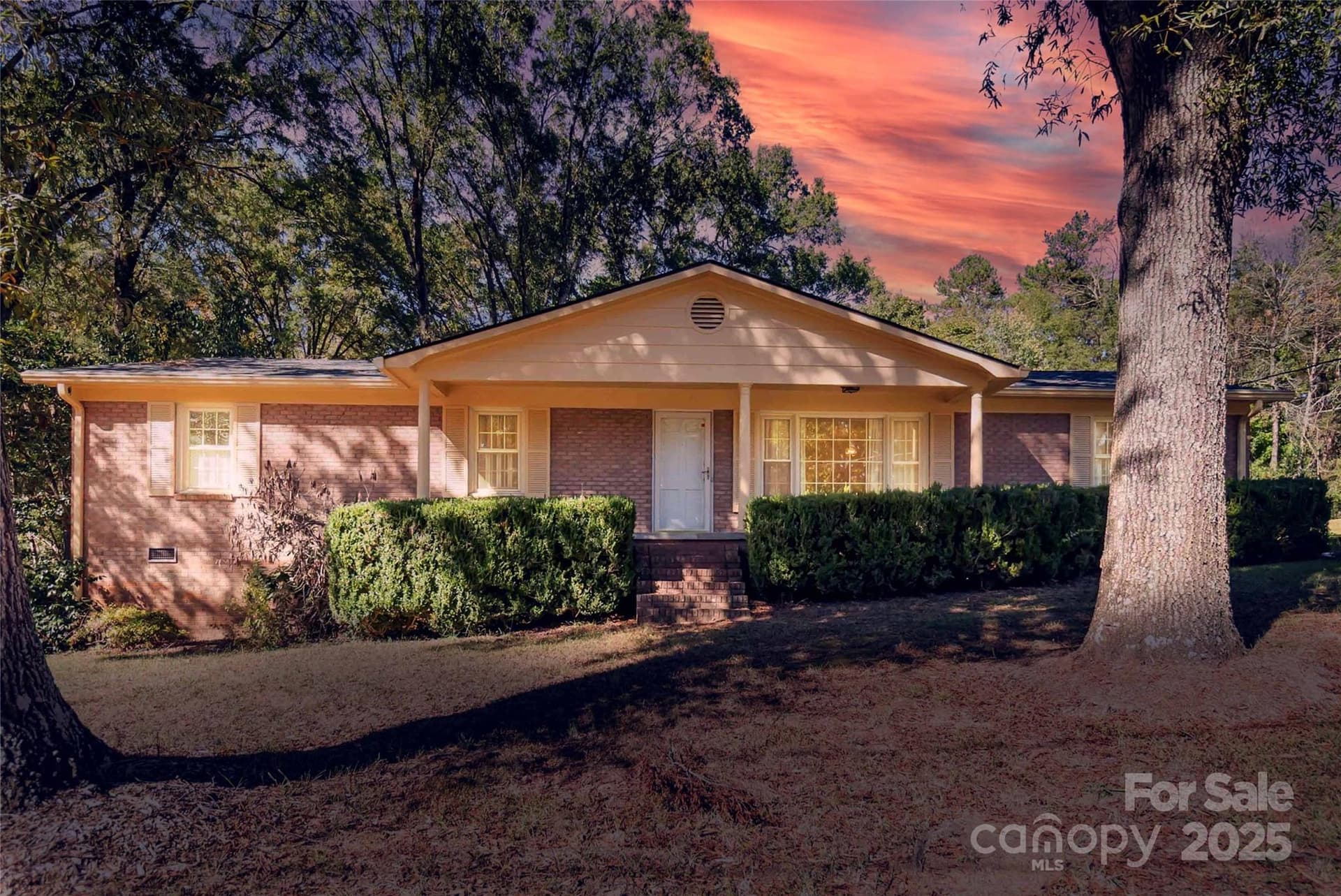 210 Cliffside - Image 1