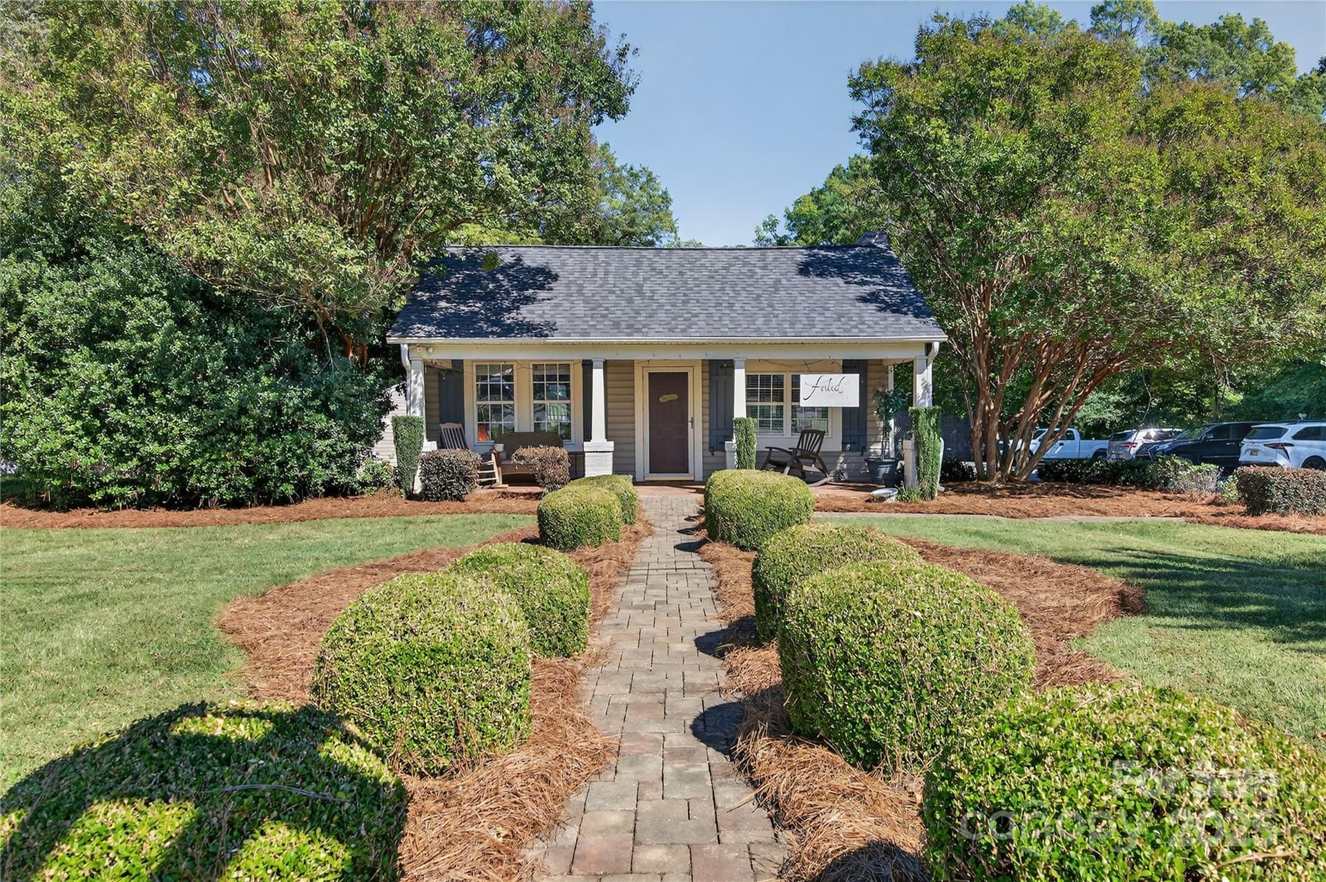 19428 Zion - Image 1