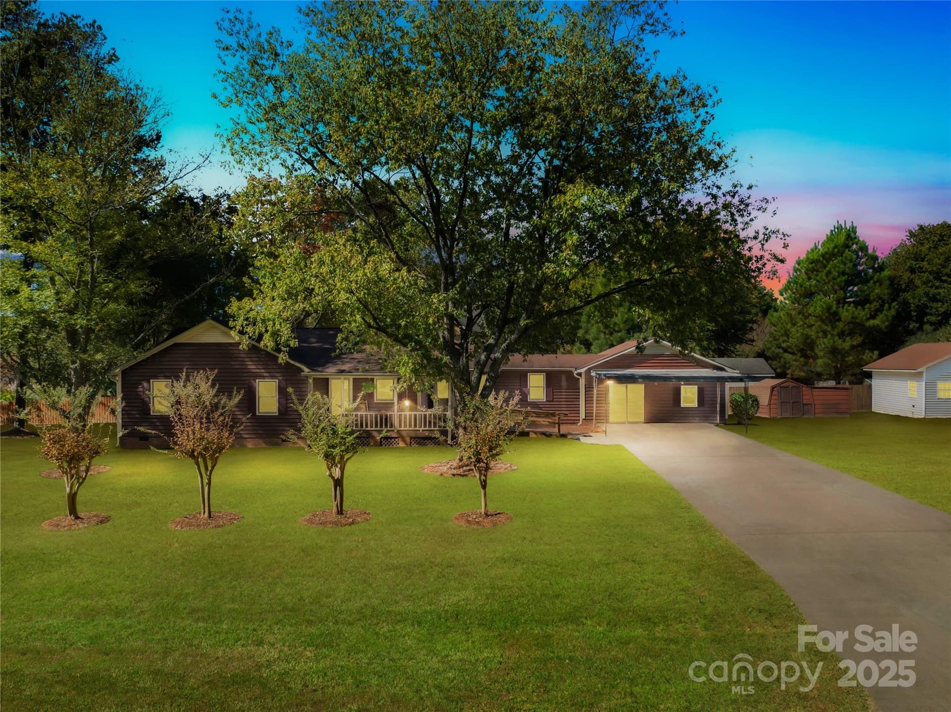 700 Chestnut - Image 1