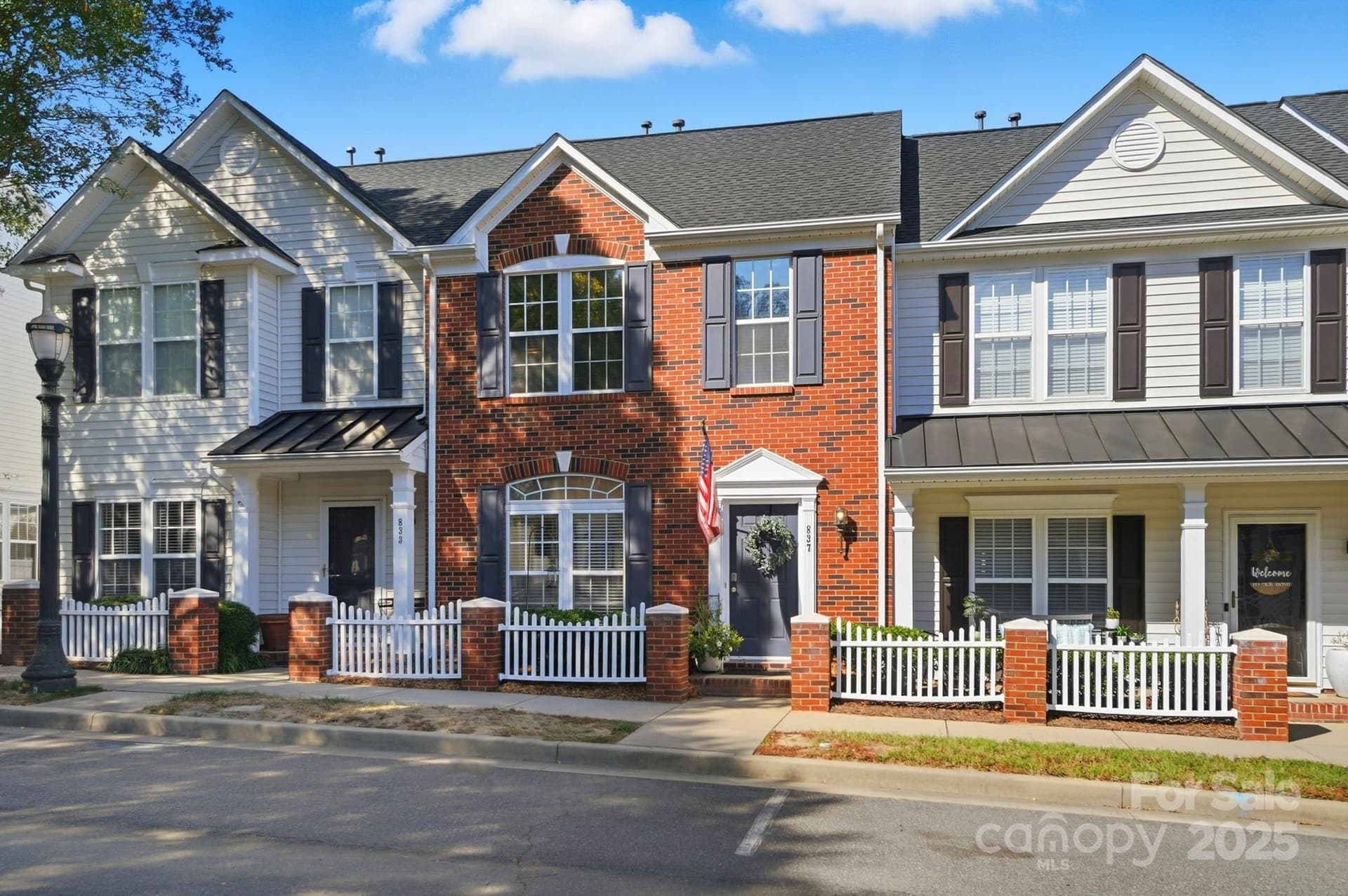 837 Dillard - Image 1