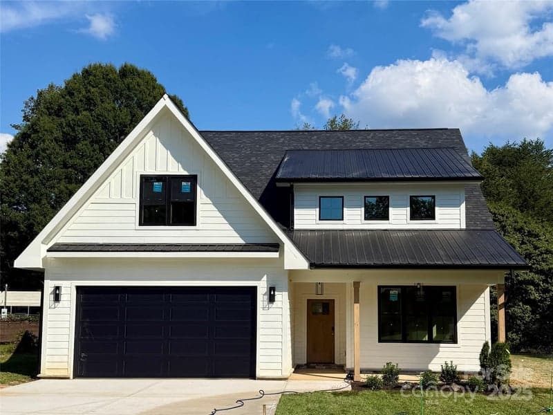 127 Hazelton, Mooresville, NC - 4 beds, 4 baths, 2,941 sqft - $820,000