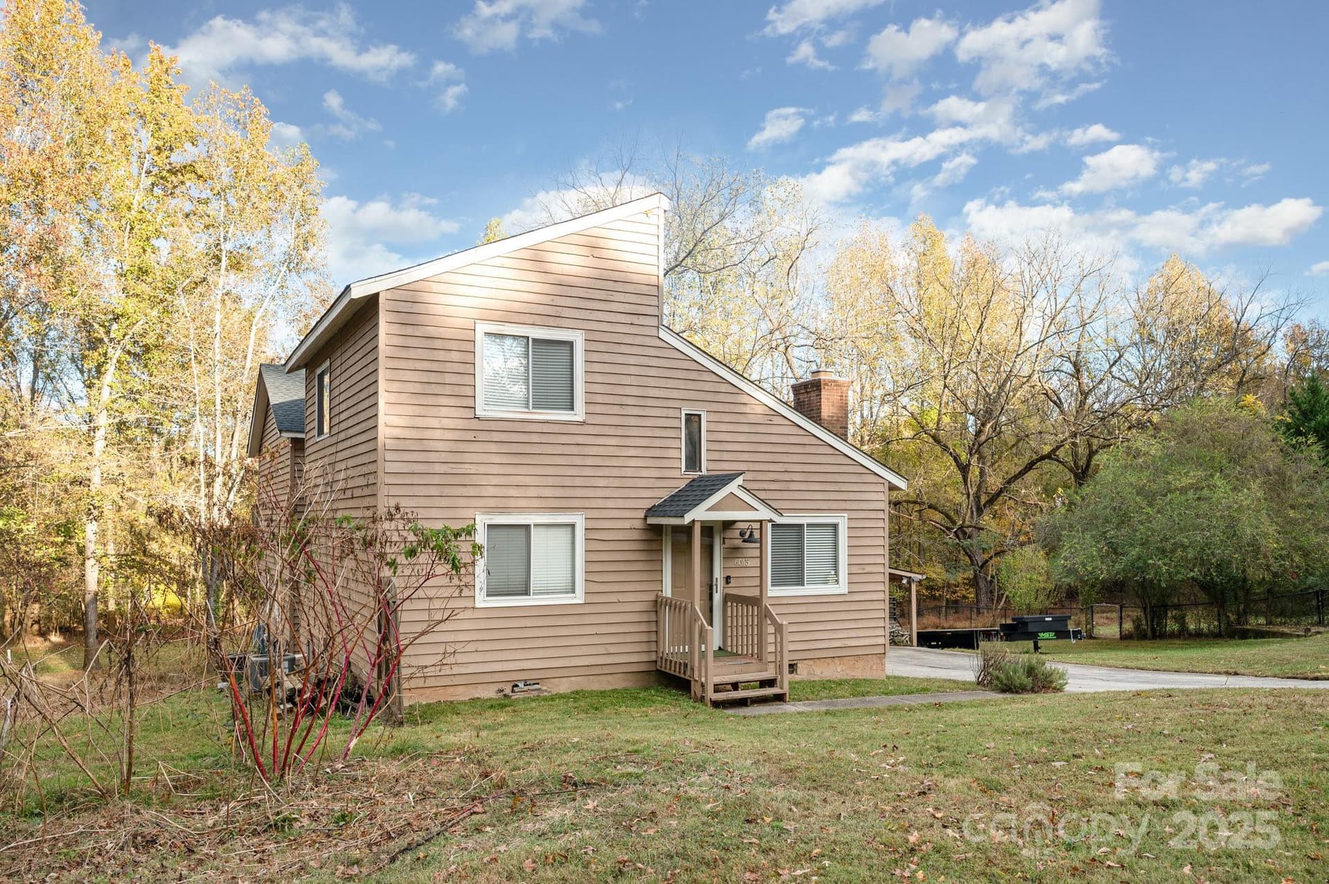 6013 Tall Tree - Image 1