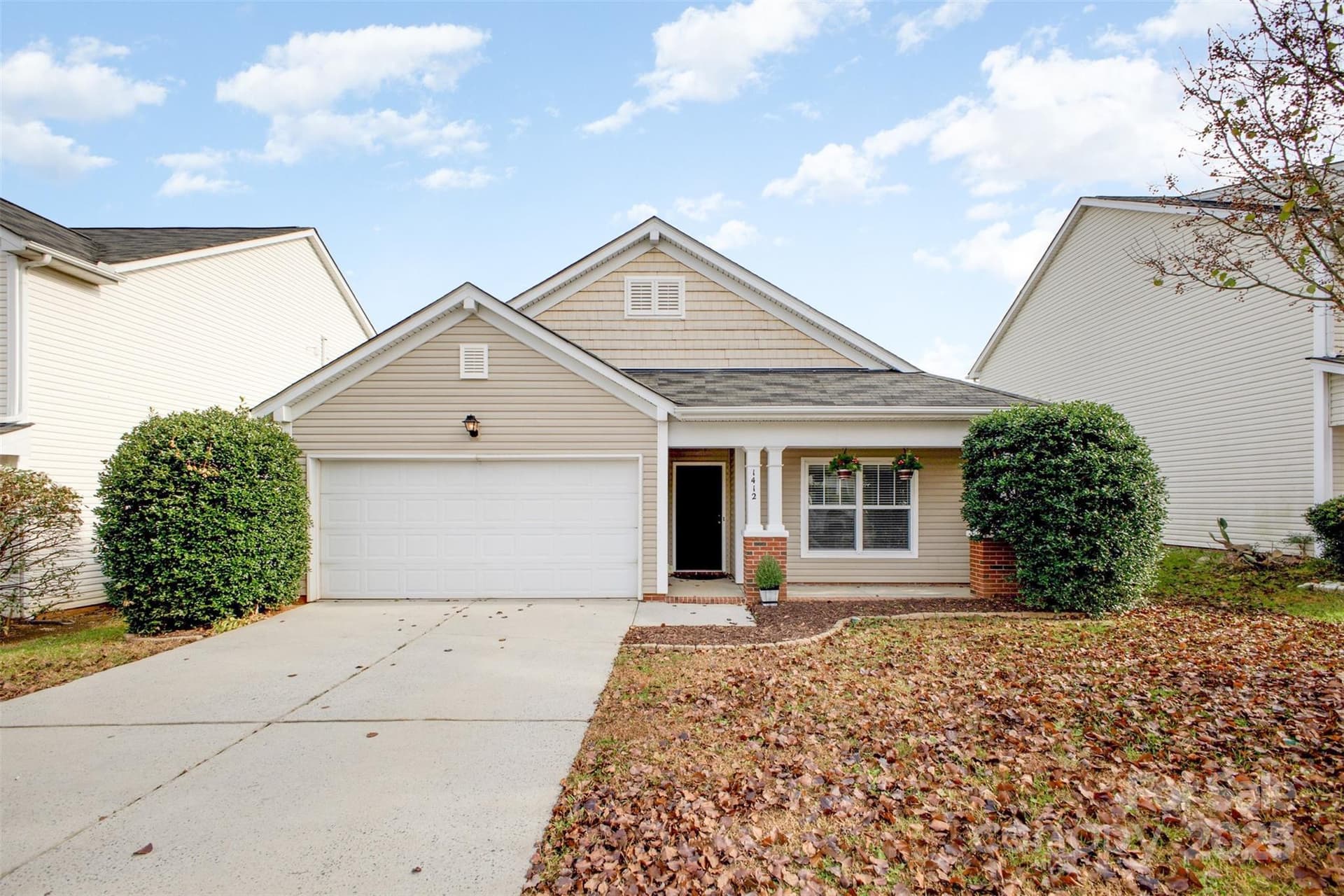 1412 Ladora - Image 1