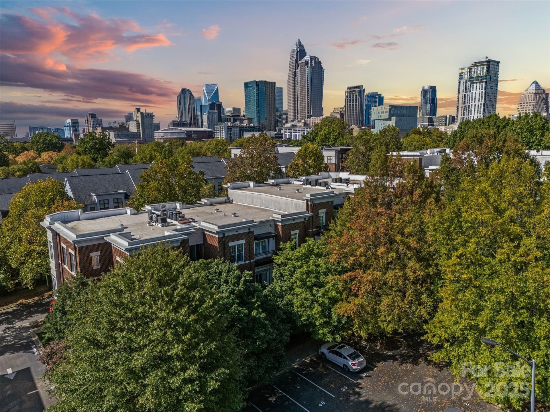 611 Garden District - Image 1